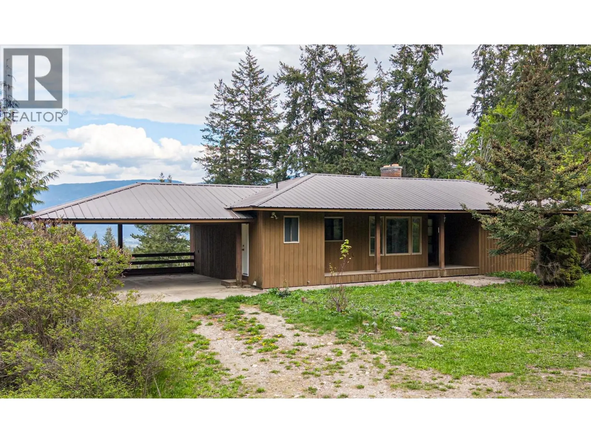Property at 4358 Chamberlaine Road, Spallumcheen, BC
