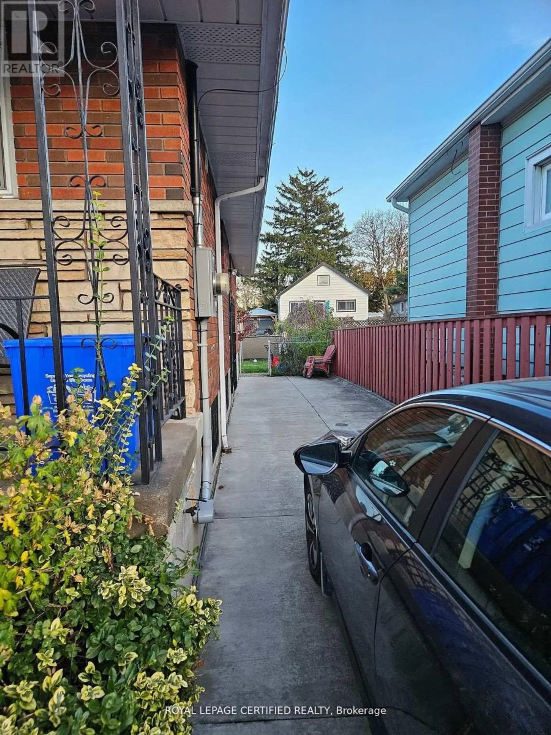 197 CRAIGROYSTON ROAD - Image 12