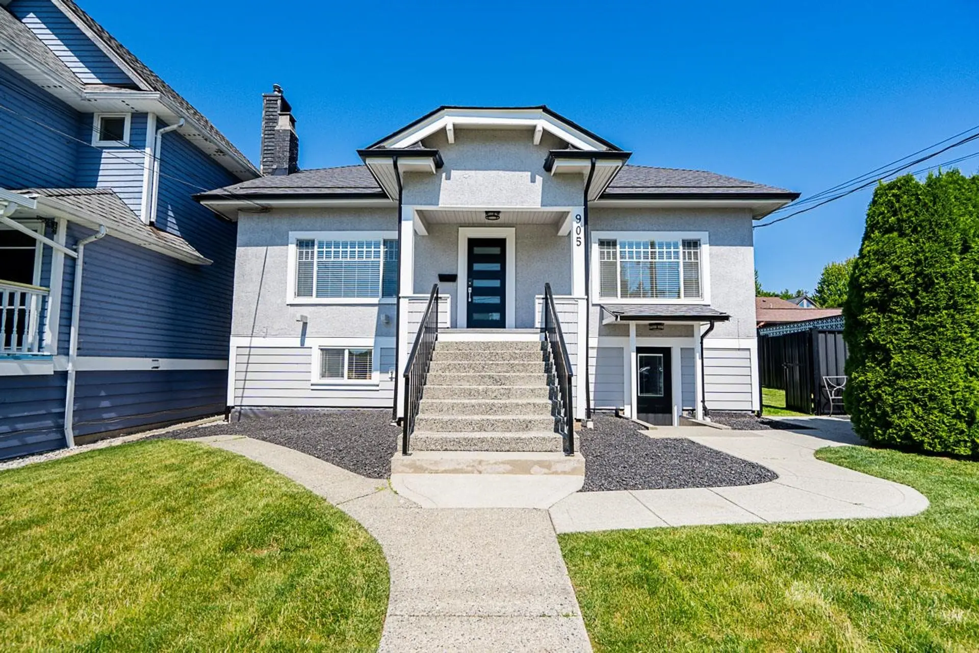 Property at 905 Edinburgh Street, New Westminster, BC