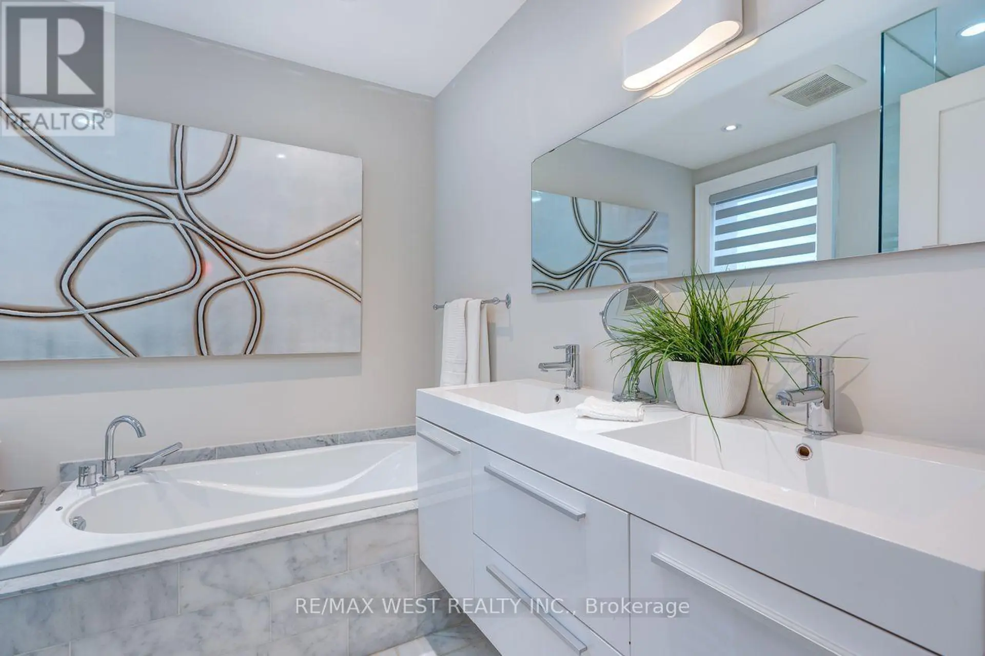 413 LESLIE STREET - Image 13
