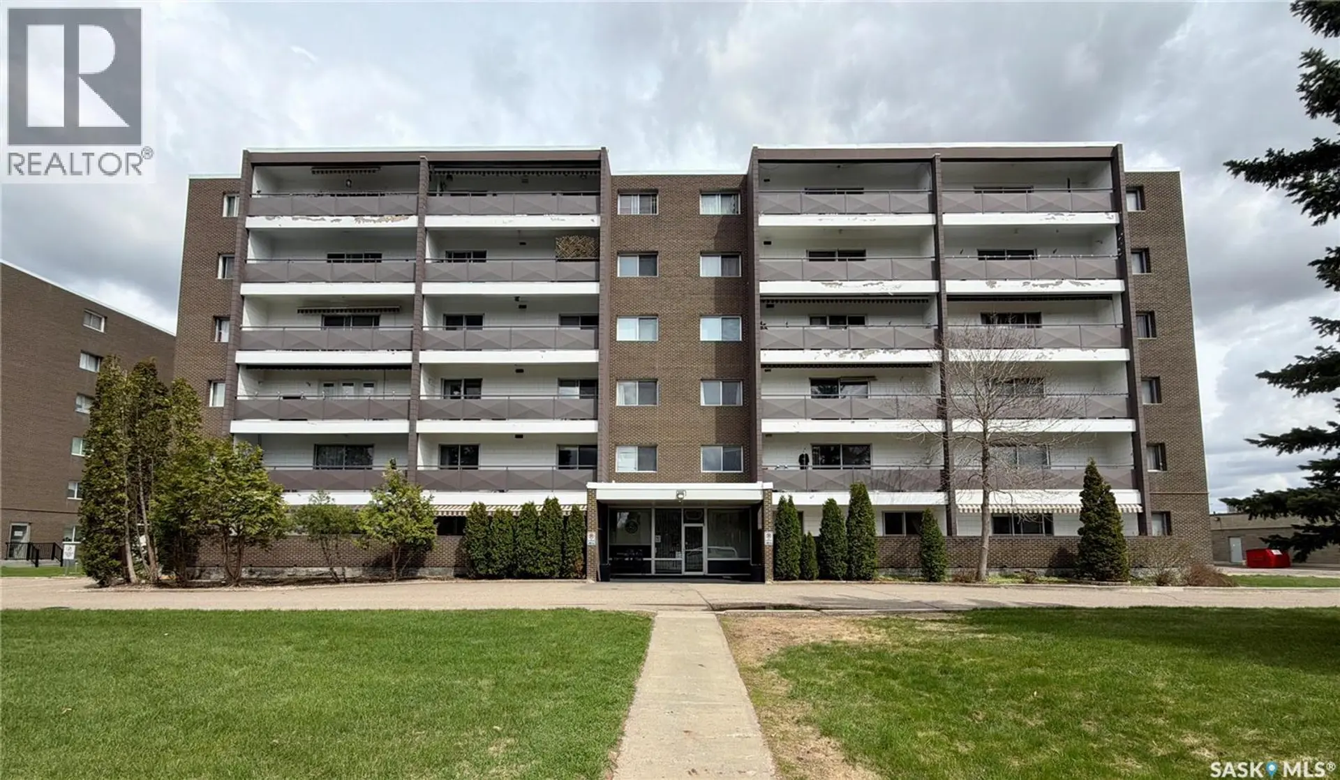 Property at #206 4615 Rae STREET, Regina, SK