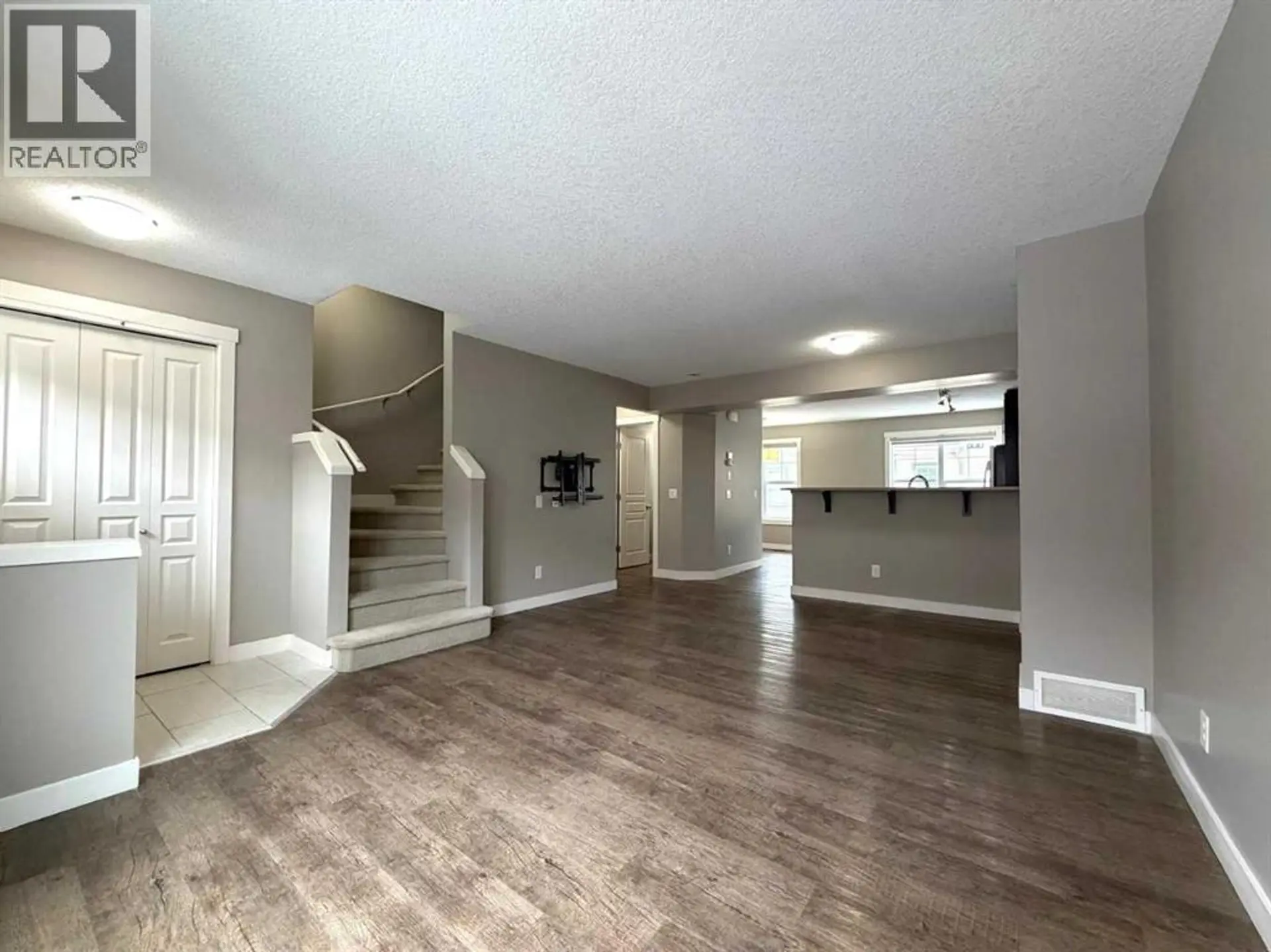947 Mckenzie Towne Manor SE - Image 2