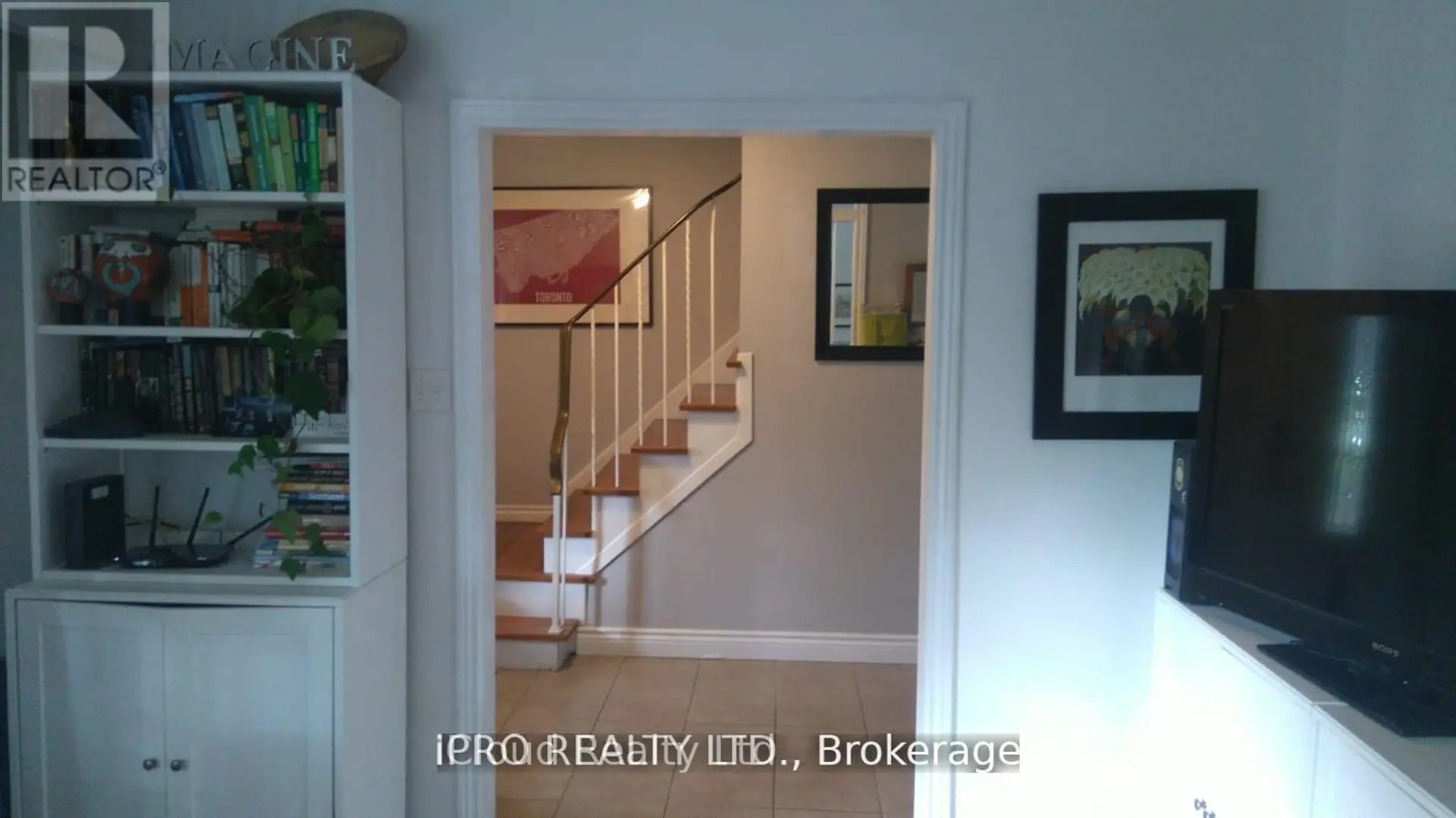 62 AMBLESIDE DRIVE - Image 7