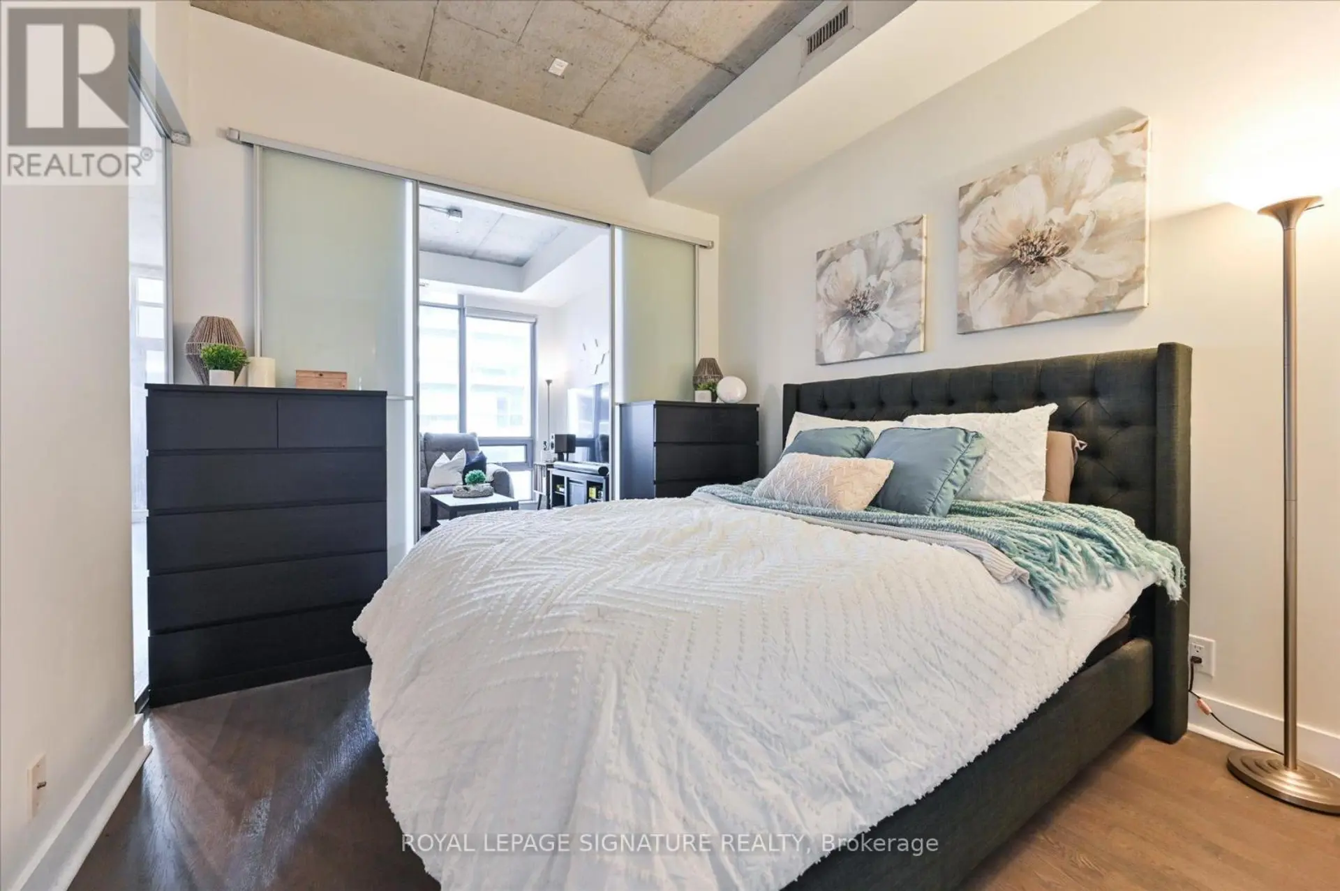 #420 399 ADELAIDE STREET W - Image 13
