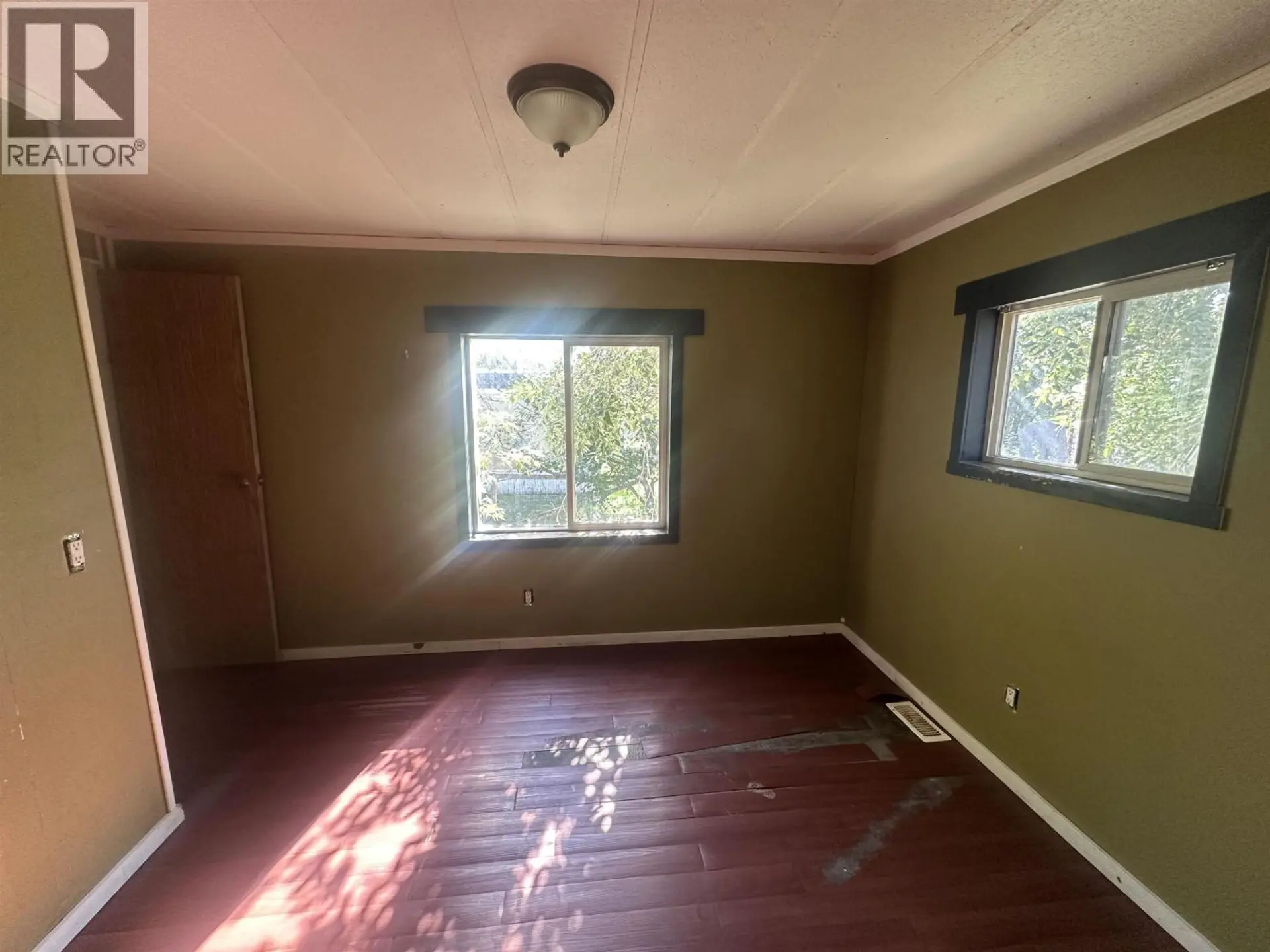 8724 75 STREET - Image 8
