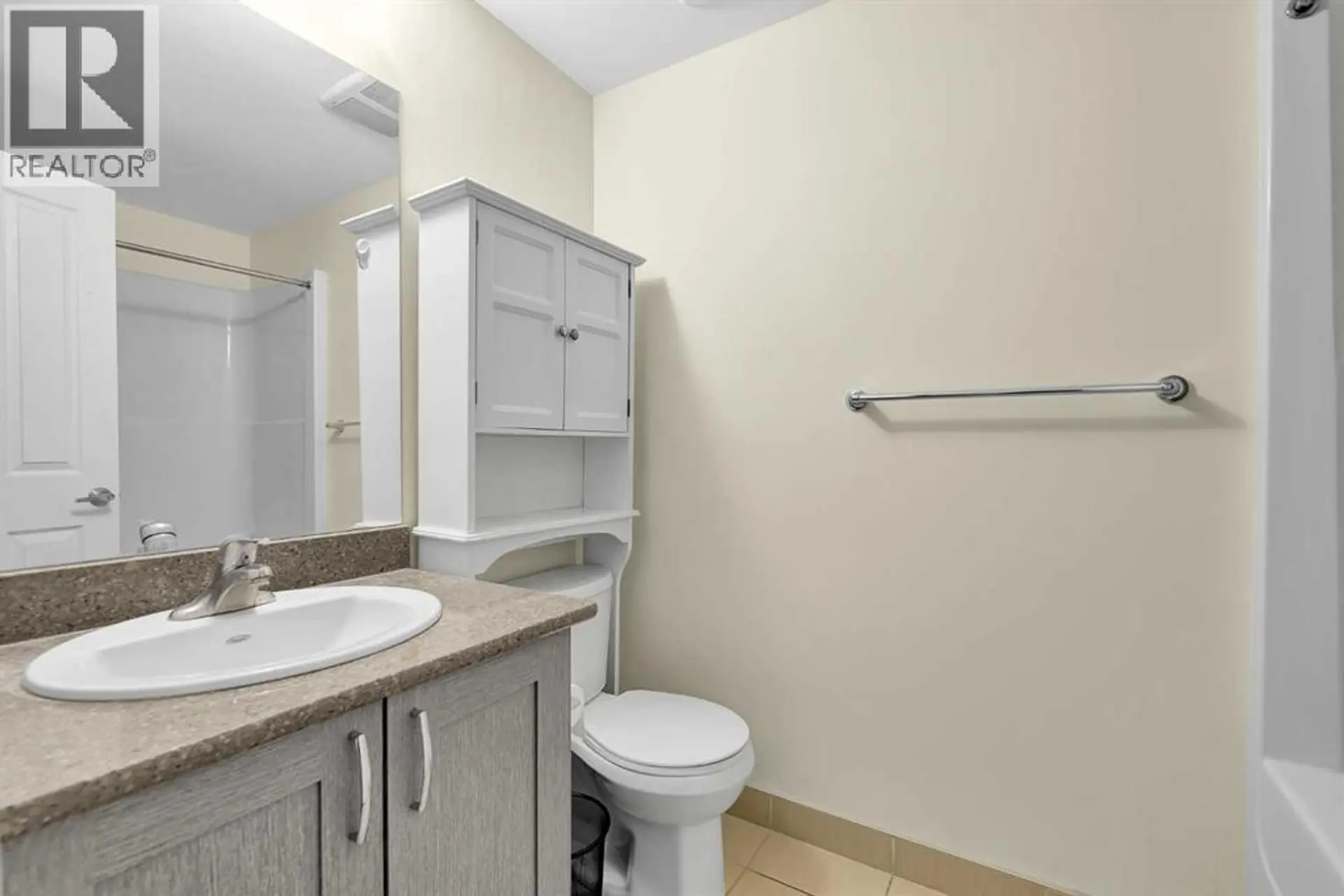 #804 30 Brentwood Common NW - Image 8