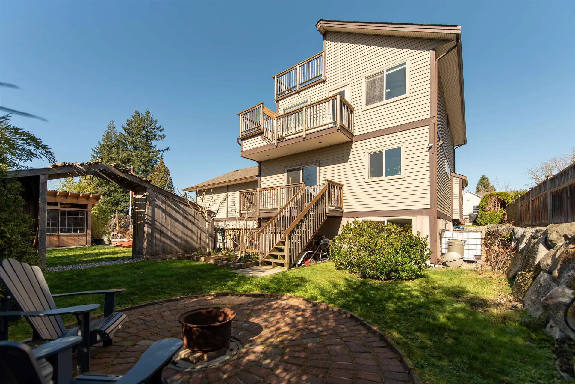 Property at 6391 Oracle Road, Sechelt, BC