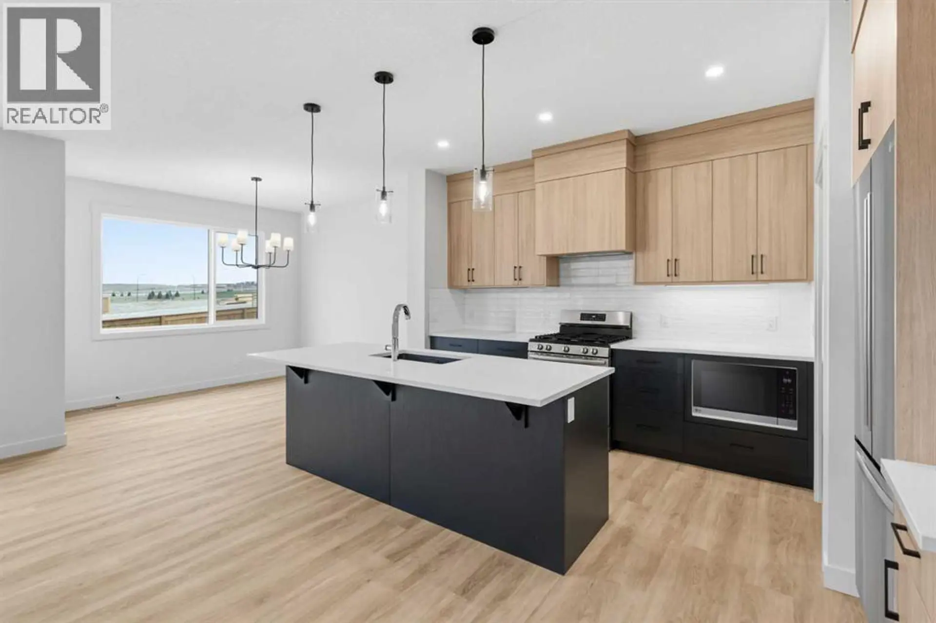 190 Annette Landing NW - Image 2