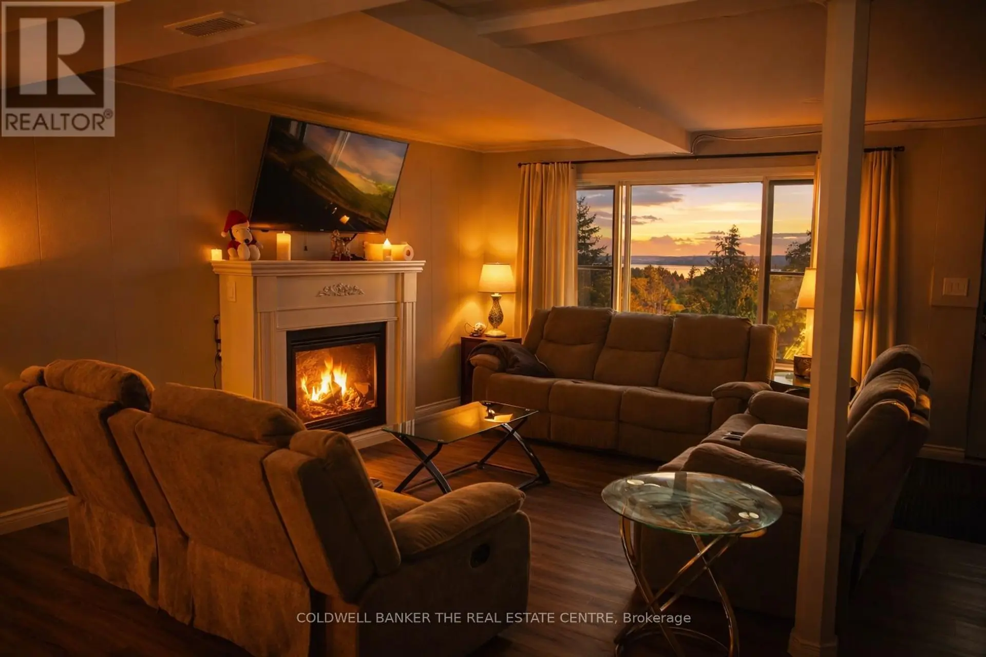 426 SUNSET CRESCENT - Image 3