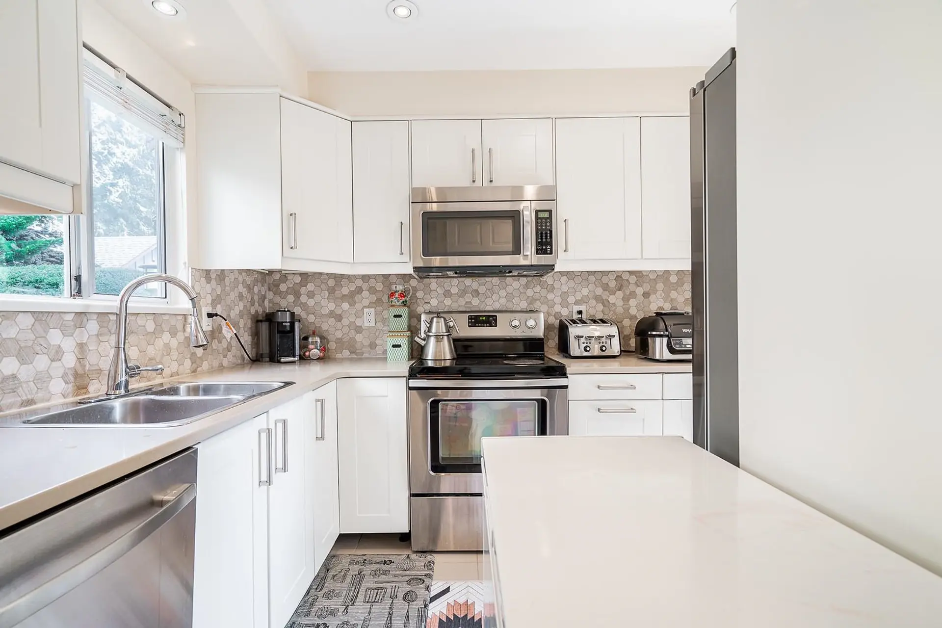 #42 900 W 17th Street - Image 9