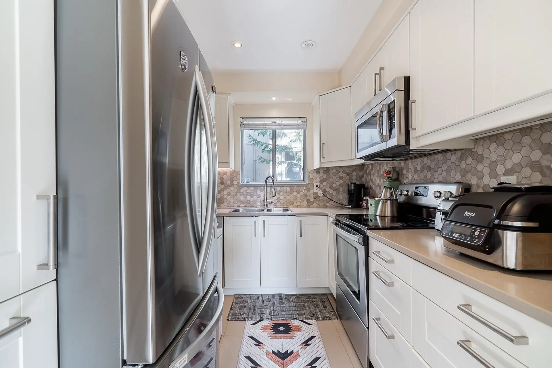 #42 900 W 17th Street - Image 11