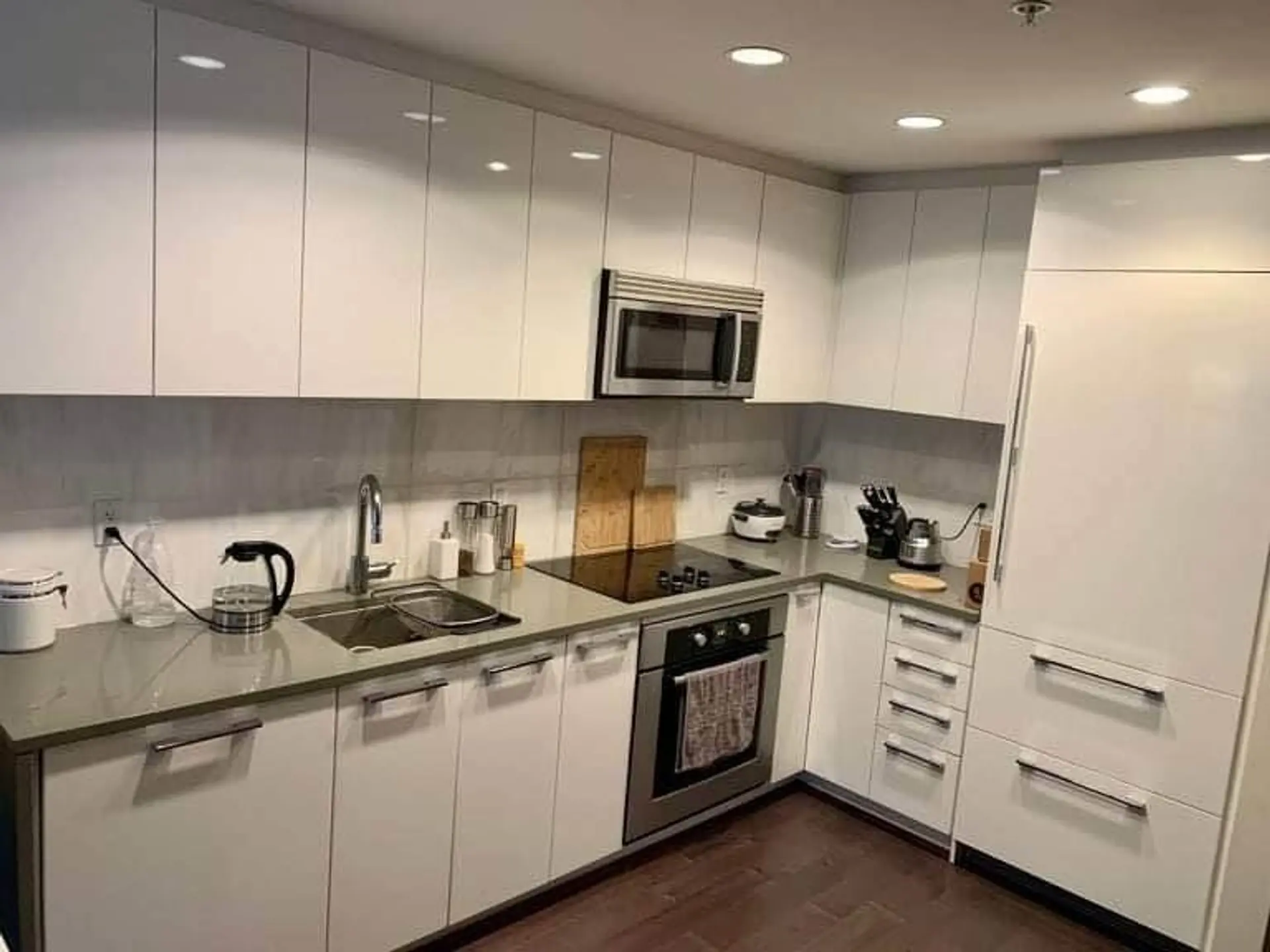 #1906 5728 Berton Avenue - Image 3