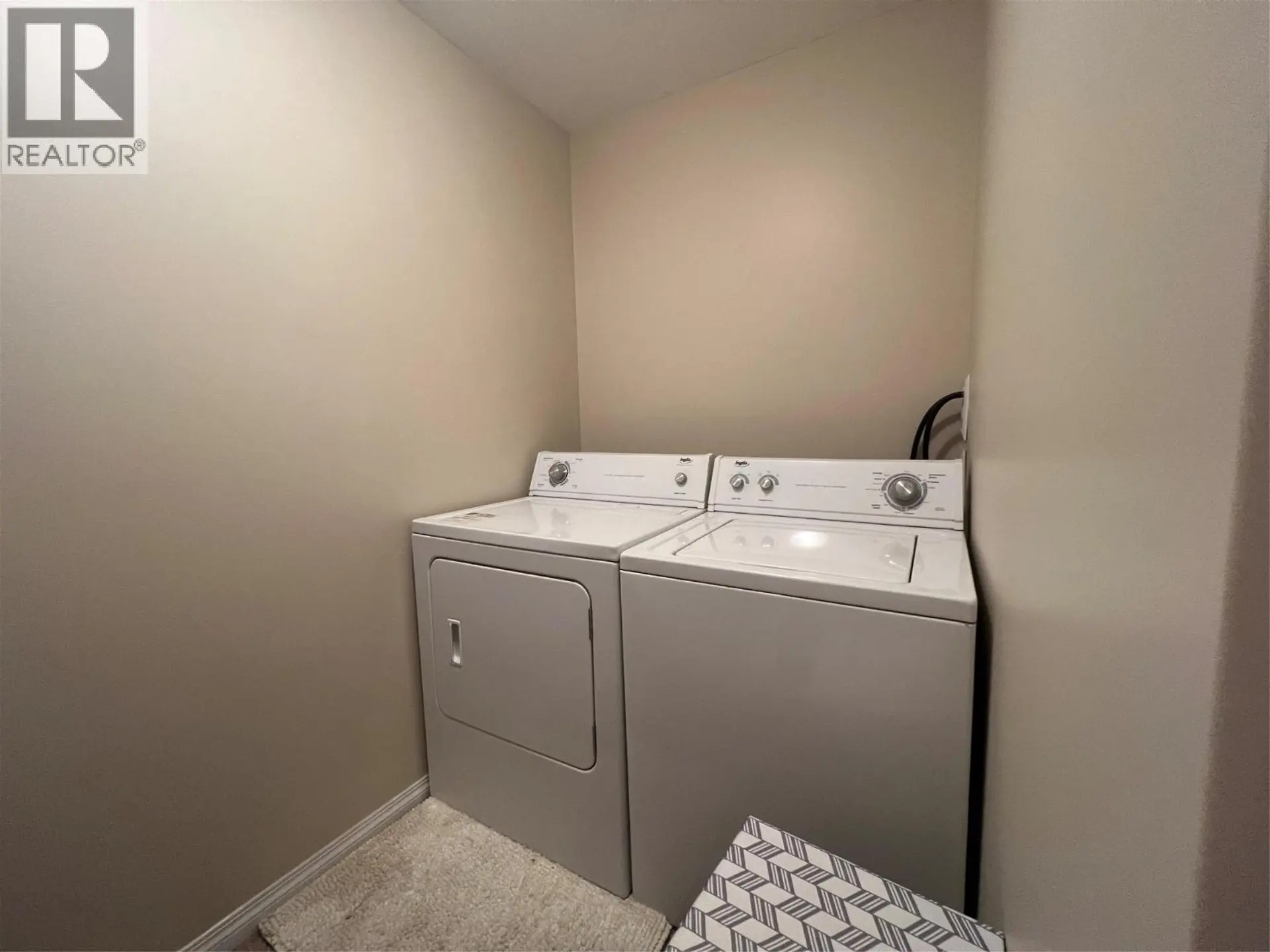 #3 809 96 Avenue - Image 17