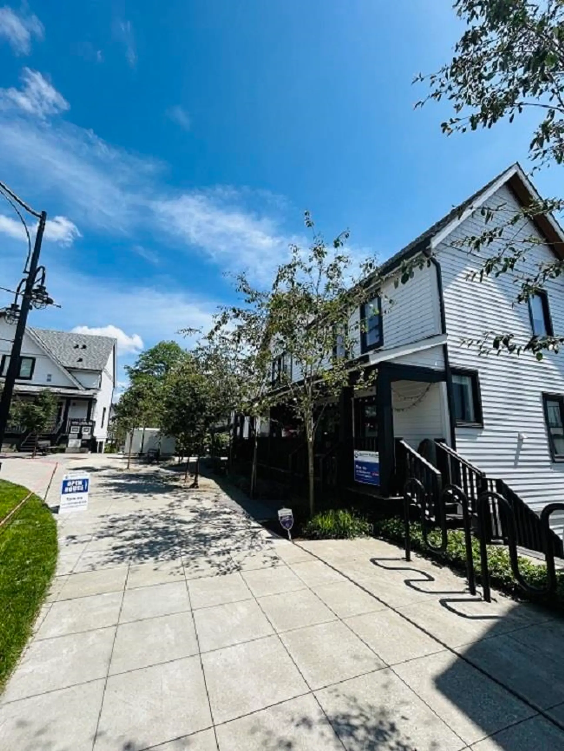 #205 1306 Laval Square - Image 3