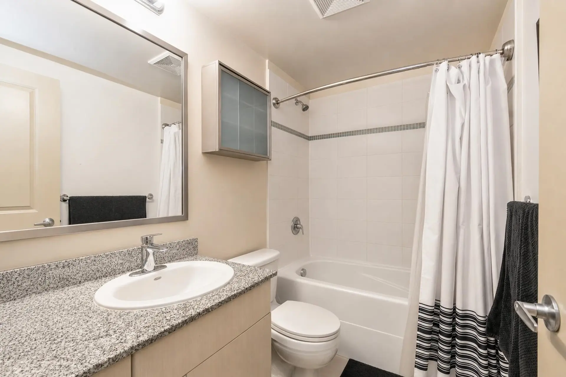 #101 9262 University Crescent - Image 8