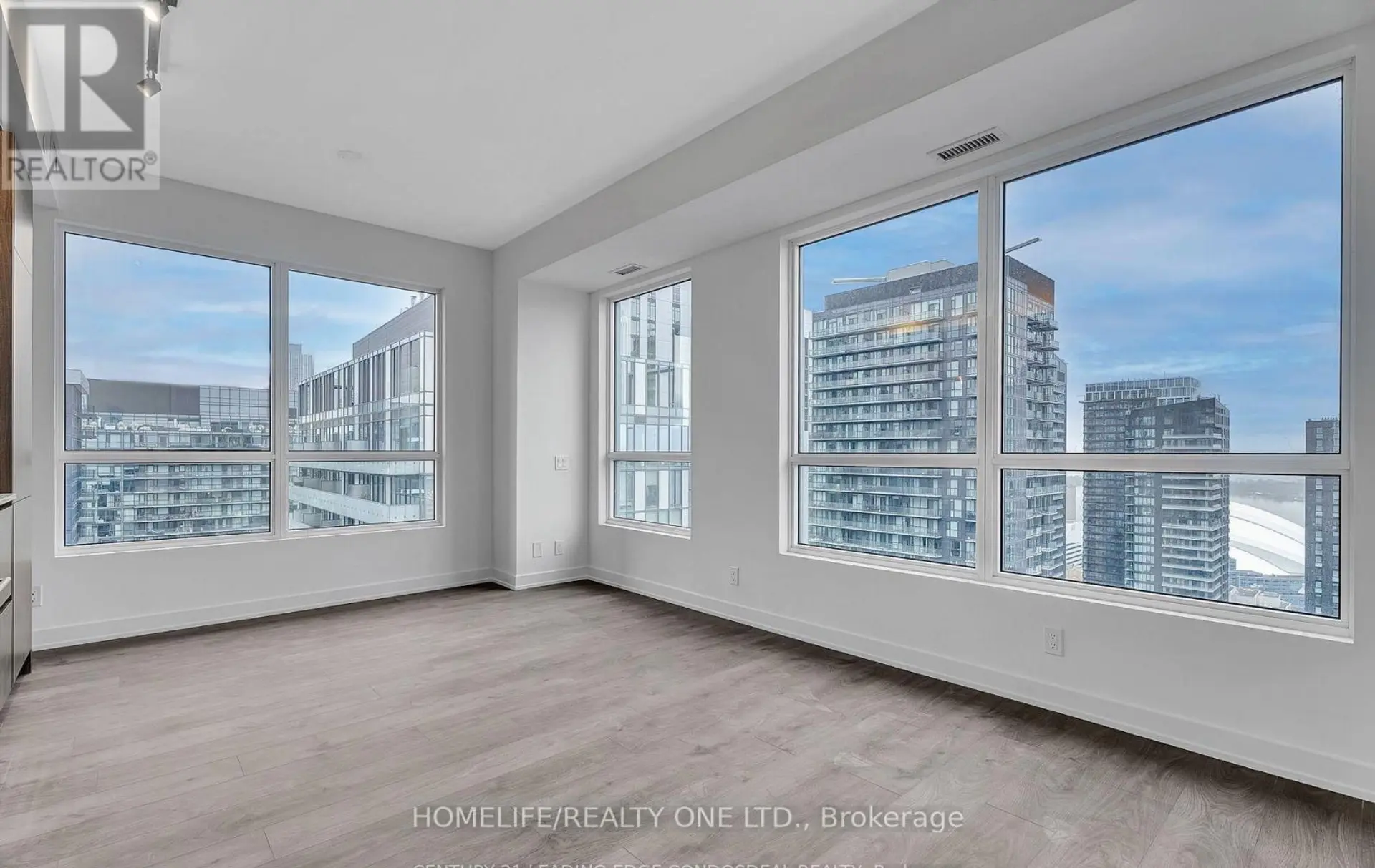 #4106 108 PETER STREET - Image 6
