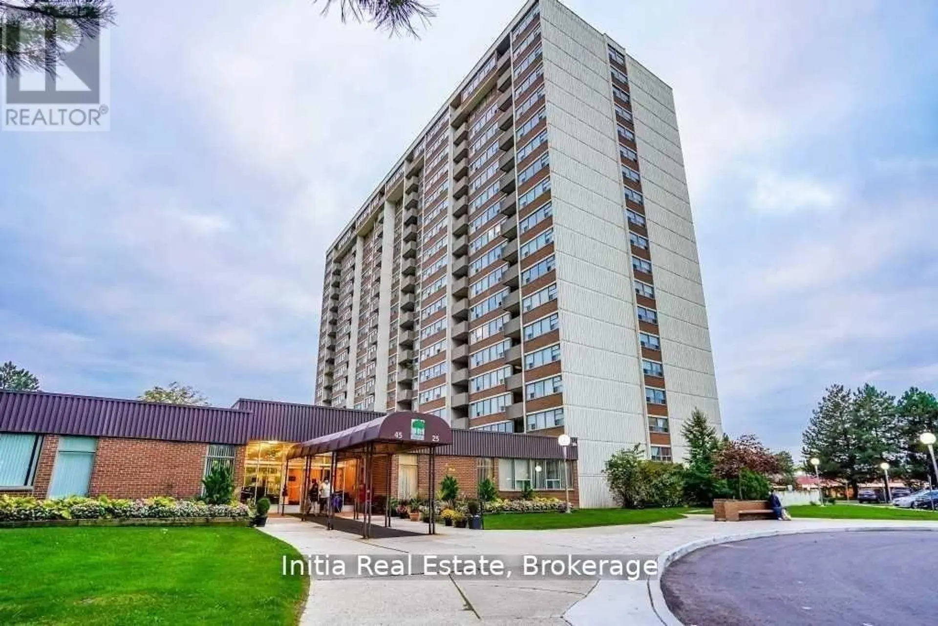 #406 25 SILVER SPRINGS BOULEVARD - Image 1