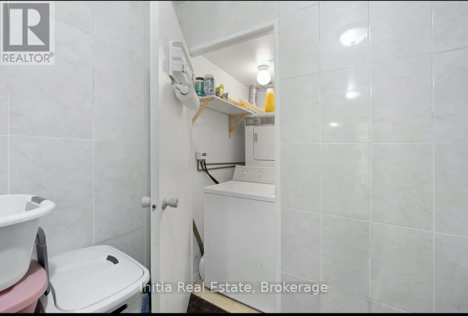 #406 25 SILVER SPRINGS BOULEVARD - Image 9