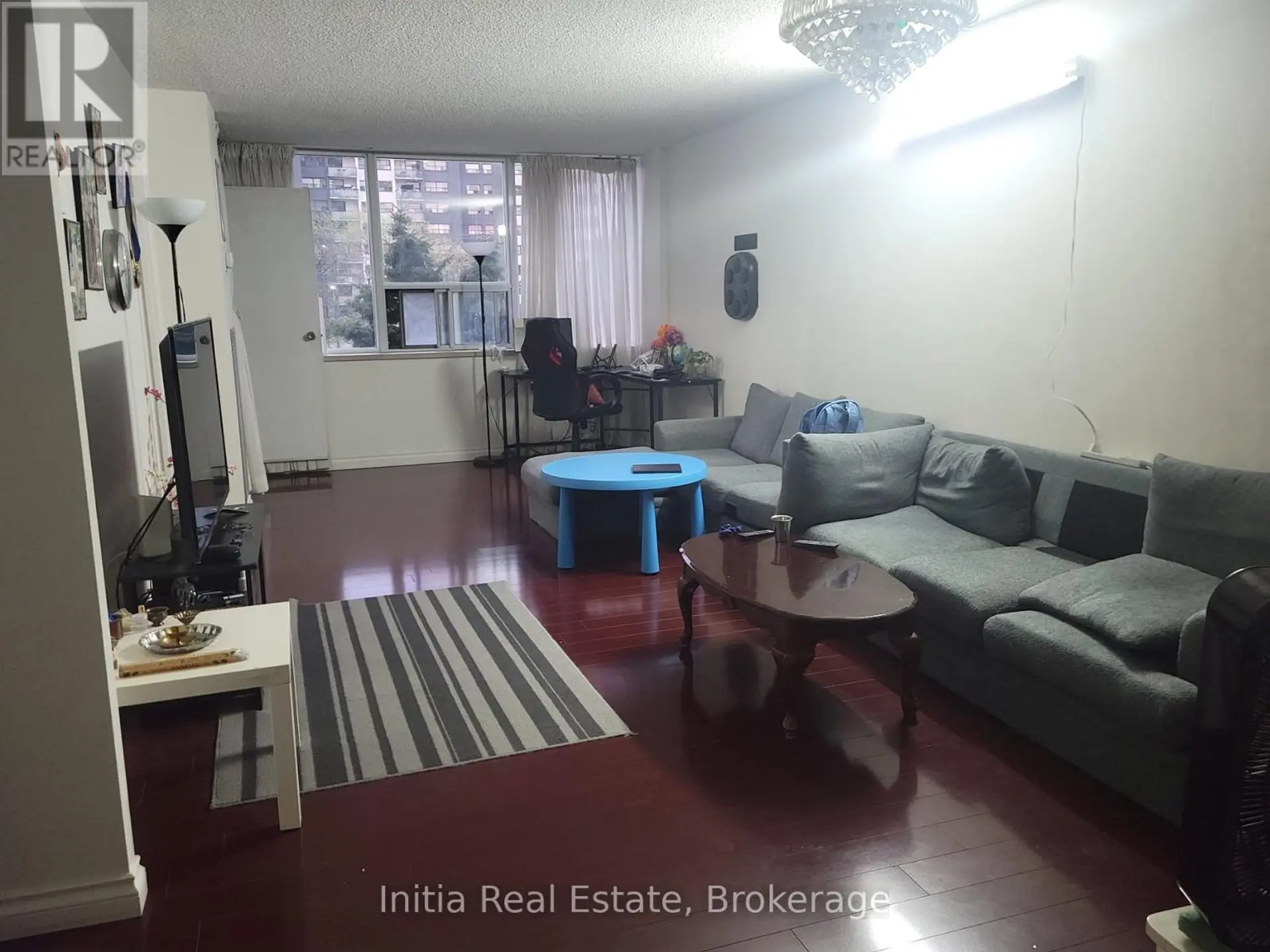 #406 25 SILVER SPRINGS BOULEVARD - Image 8