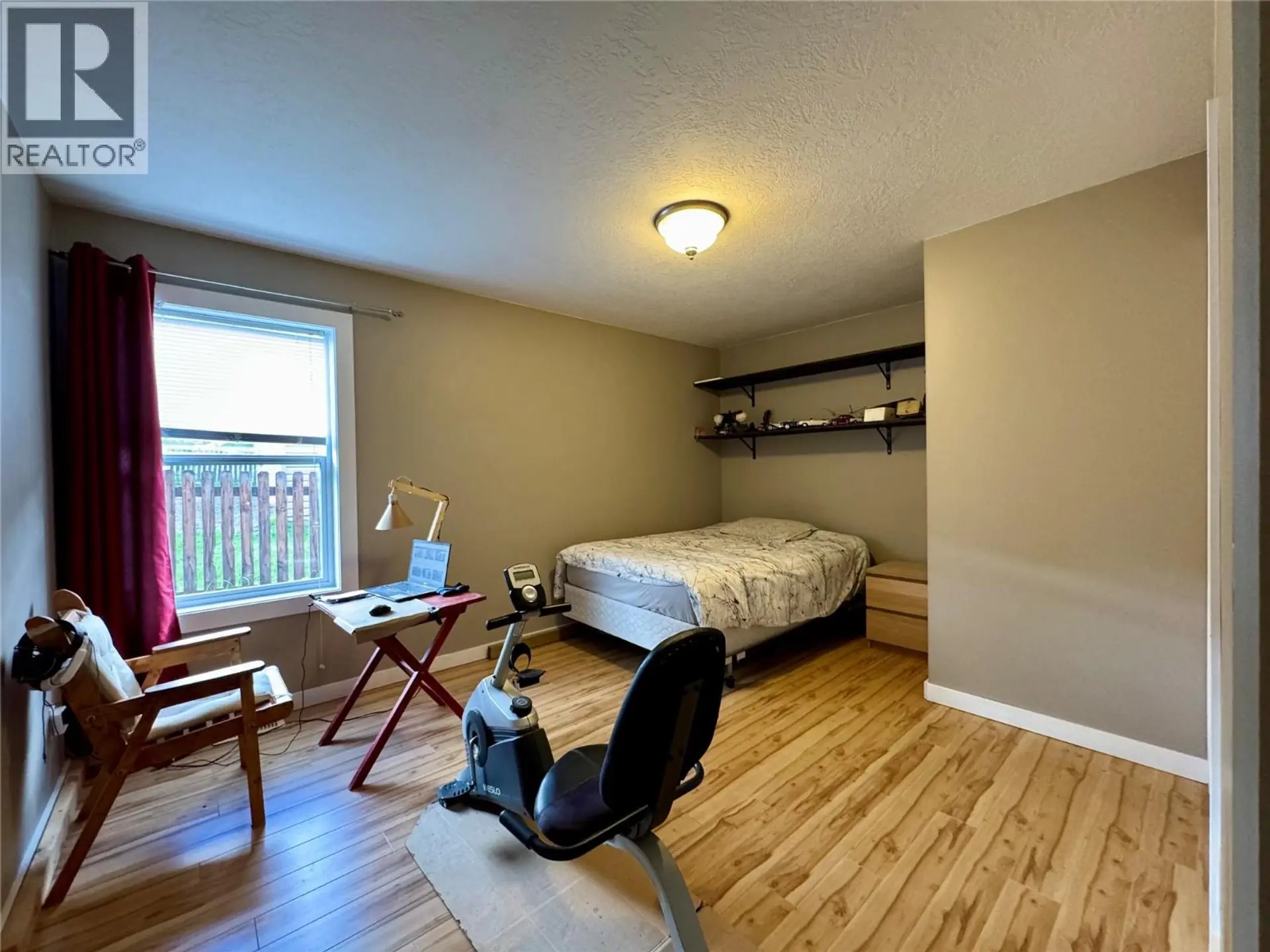704 99 Avenue - Image 10