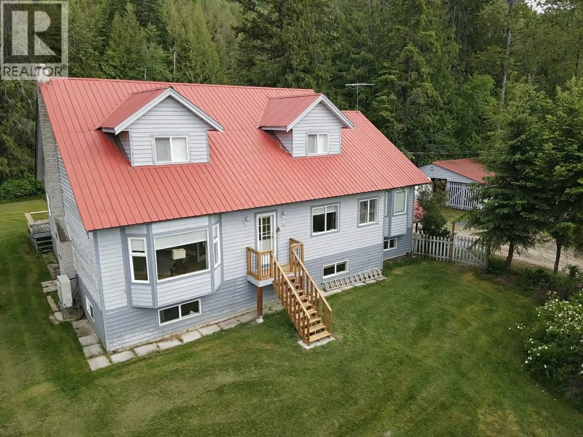 Property at 561 Willow Street, Fauquier, BC