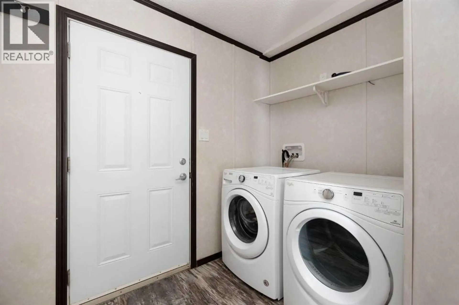 725 Beacon Hill Drive - Image 12