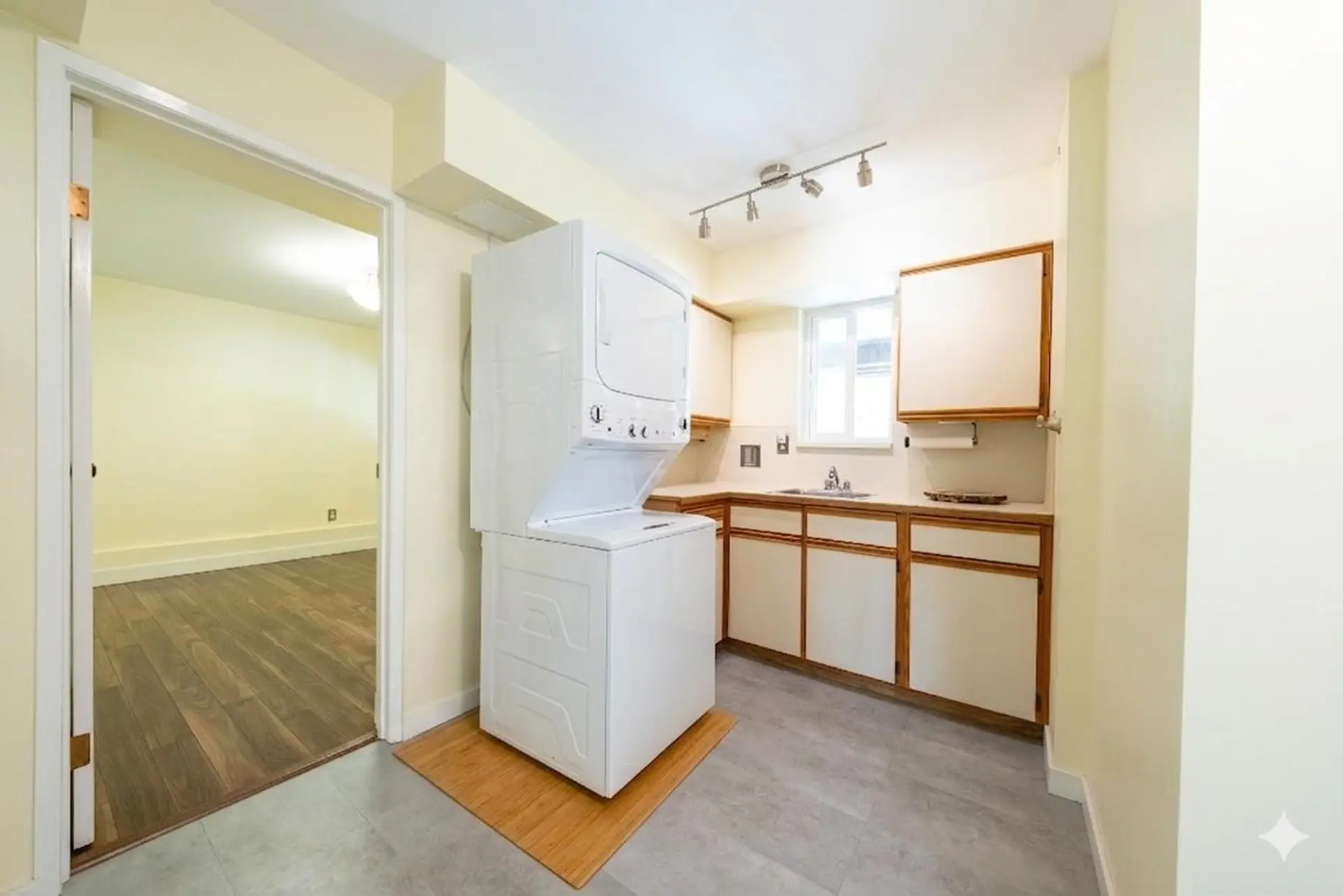 3691 Bargen Drive - Image 12