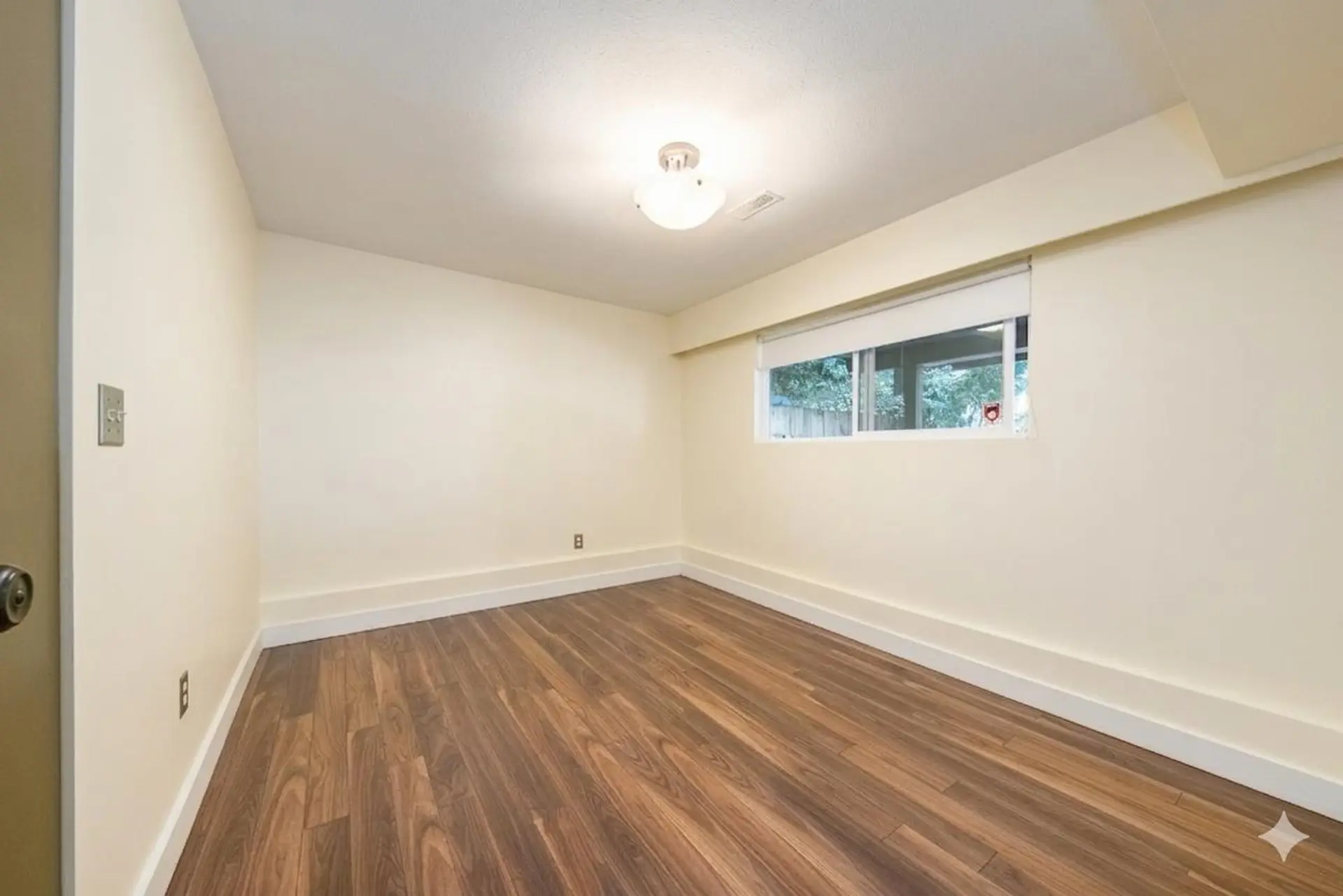3691 Bargen Drive - Image 14