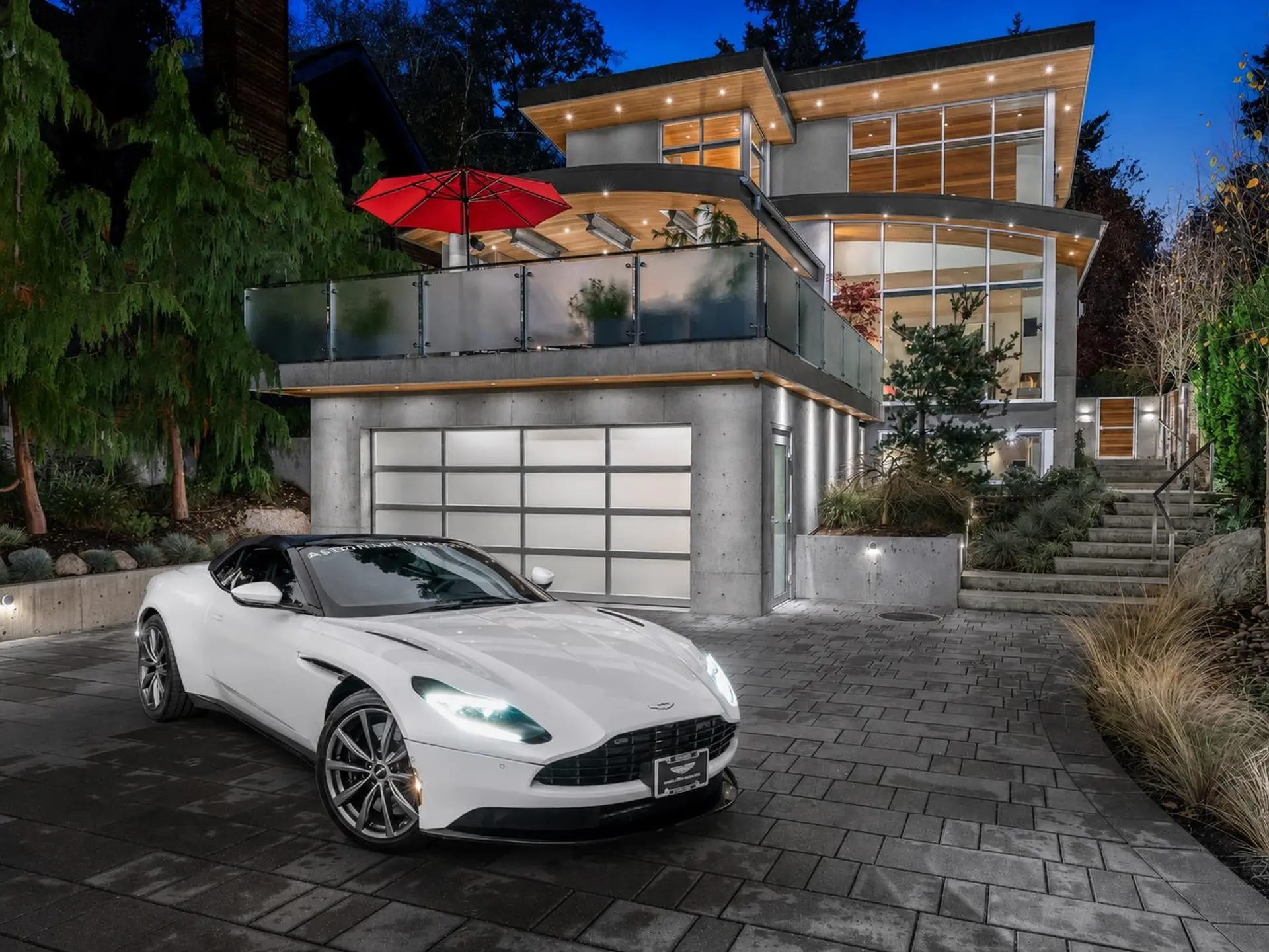 Property at 2893 Bellevue Avenue, West Vancouver, BC
