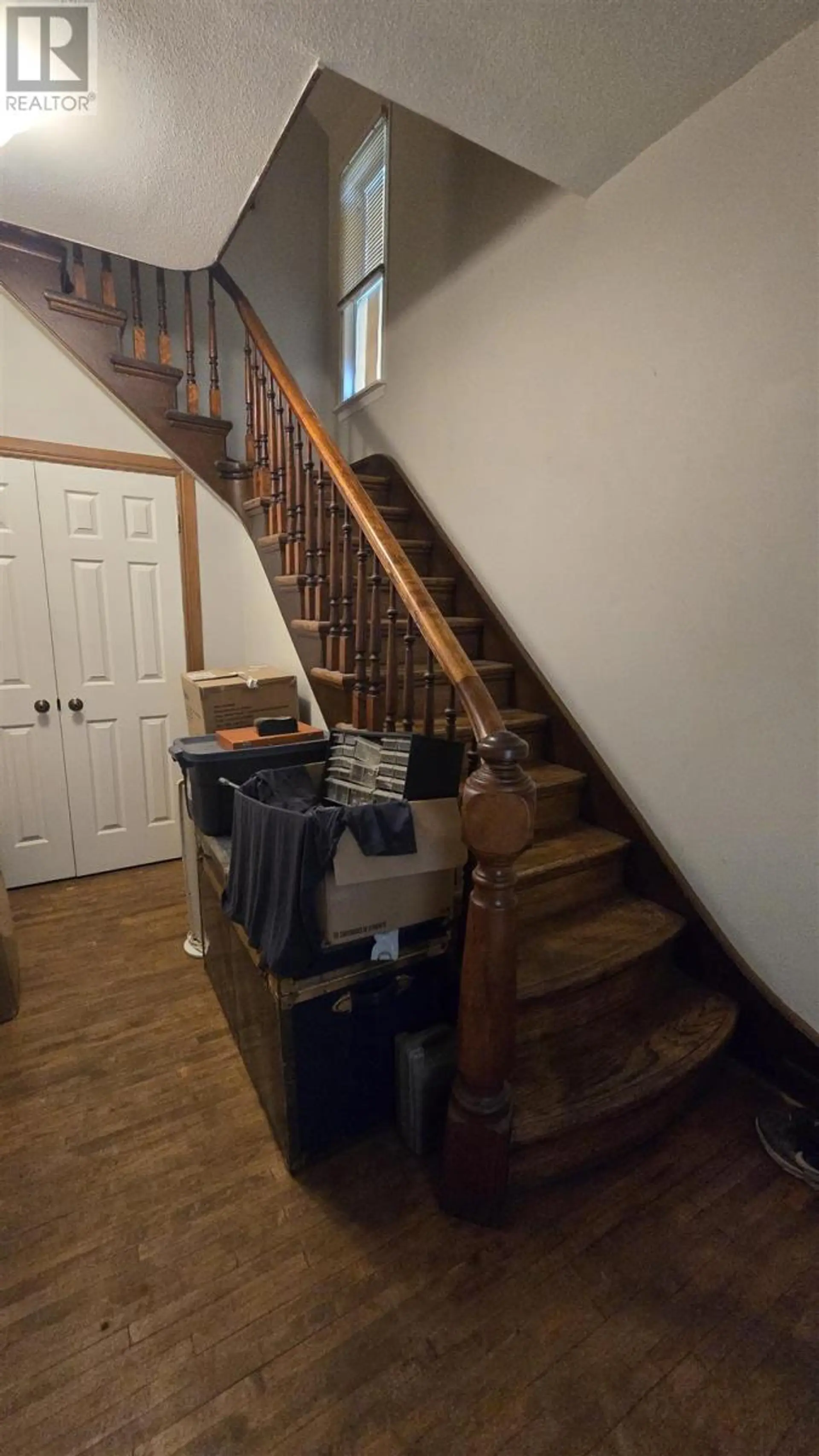 14 Abbott ST - Image 2