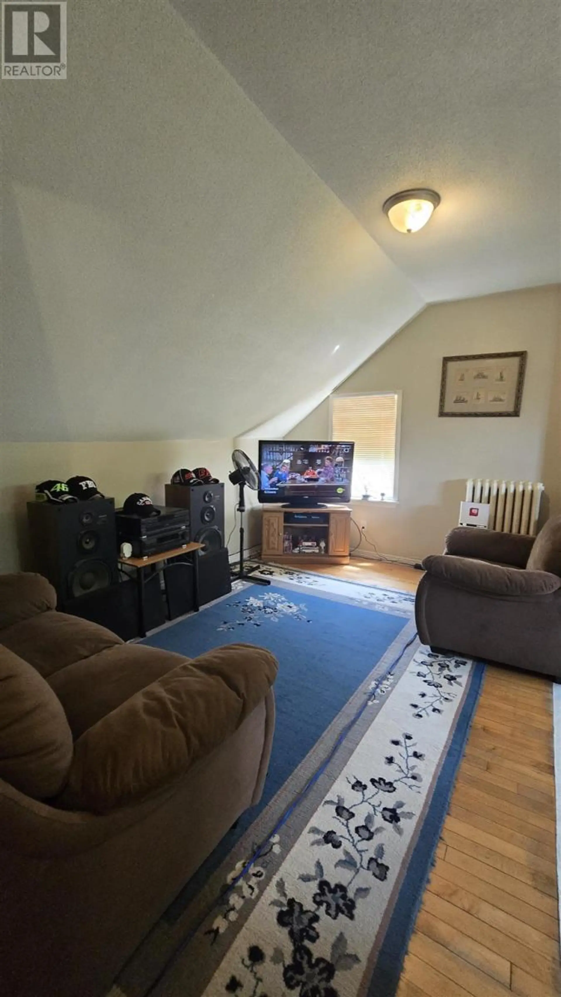 14 Abbott ST - Image 6