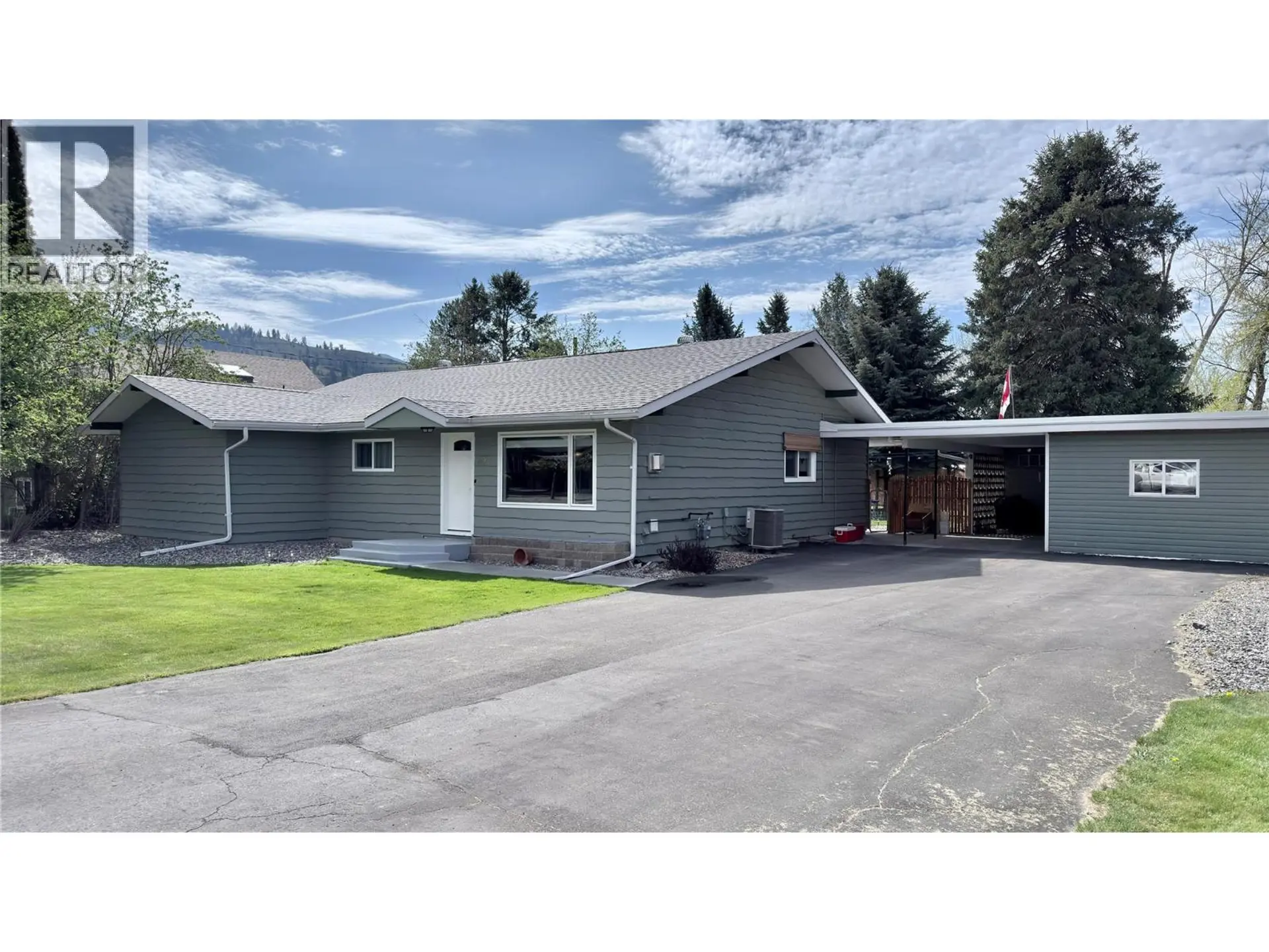 Property at 492 Fourth Avenue, Midway, BC