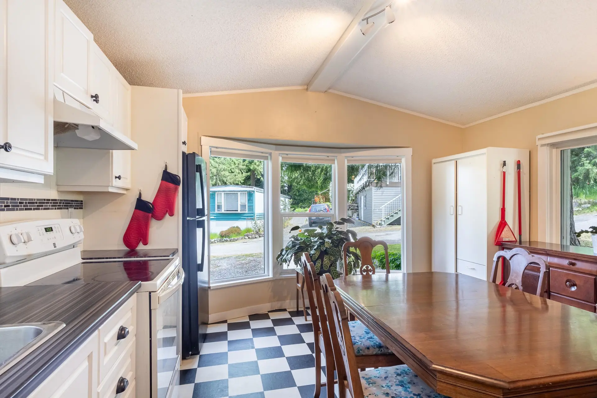 Property at #20 1416 North Road, Gibsons, BC