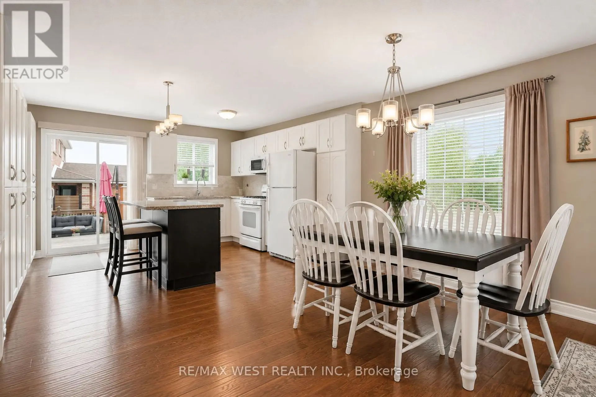 37 KELL PLACE - Image 4