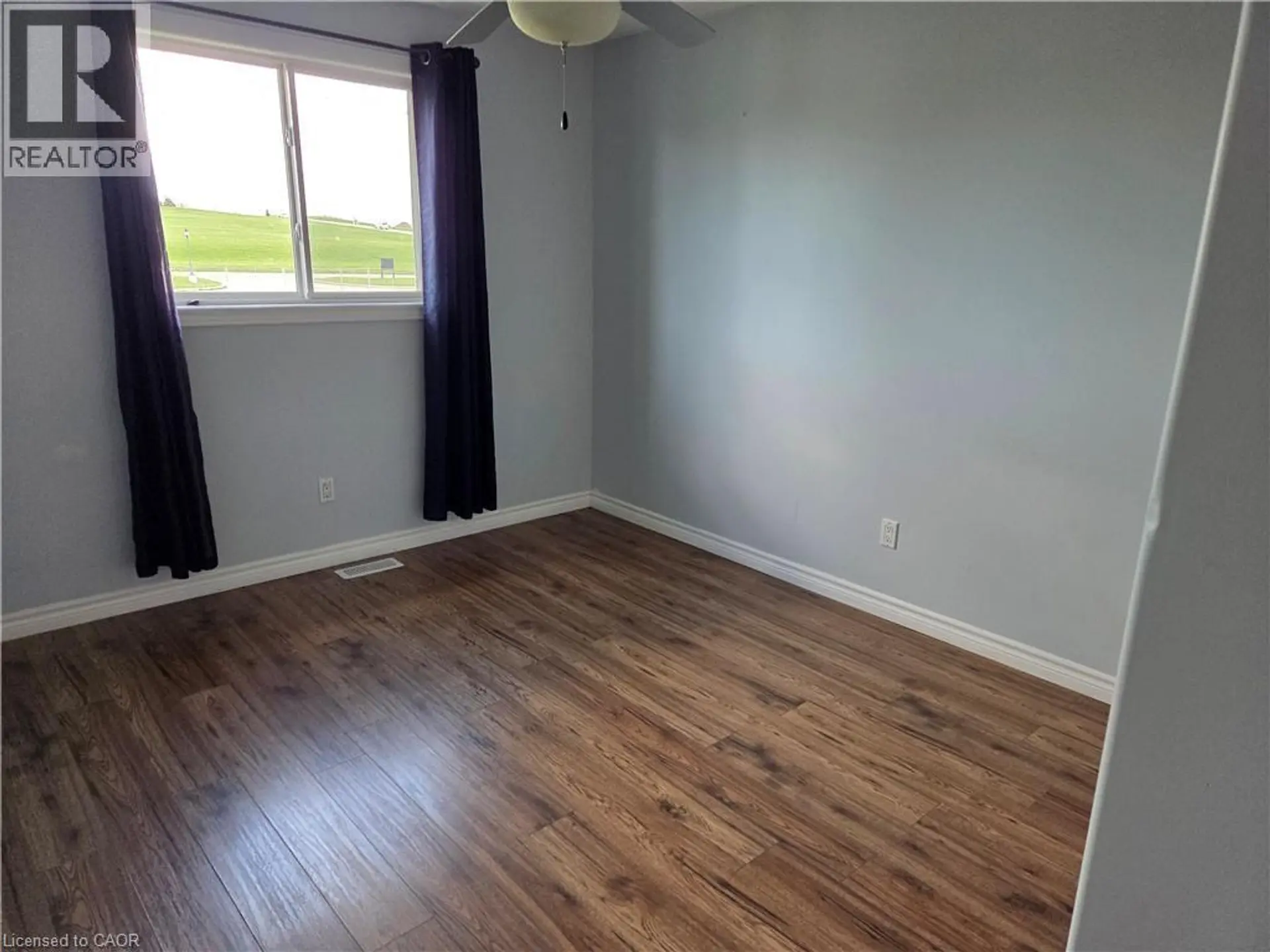 569 ALBERTA Avenue N - Image 13