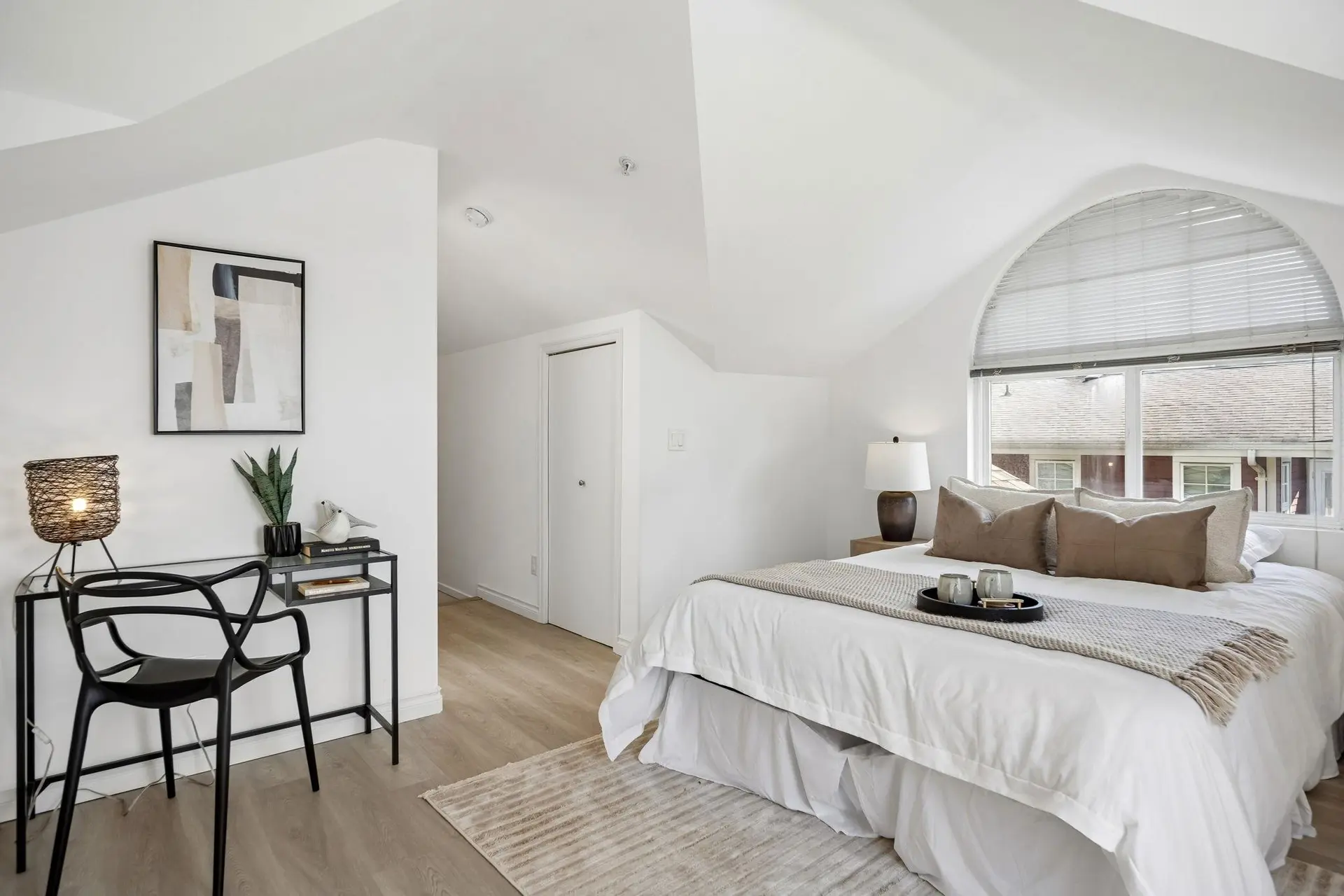 #305 962 W 16th Avenue - Image 17