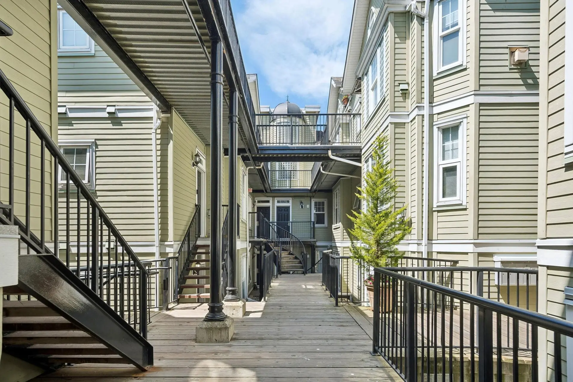 #305 962 W 16th Avenue - Image 20