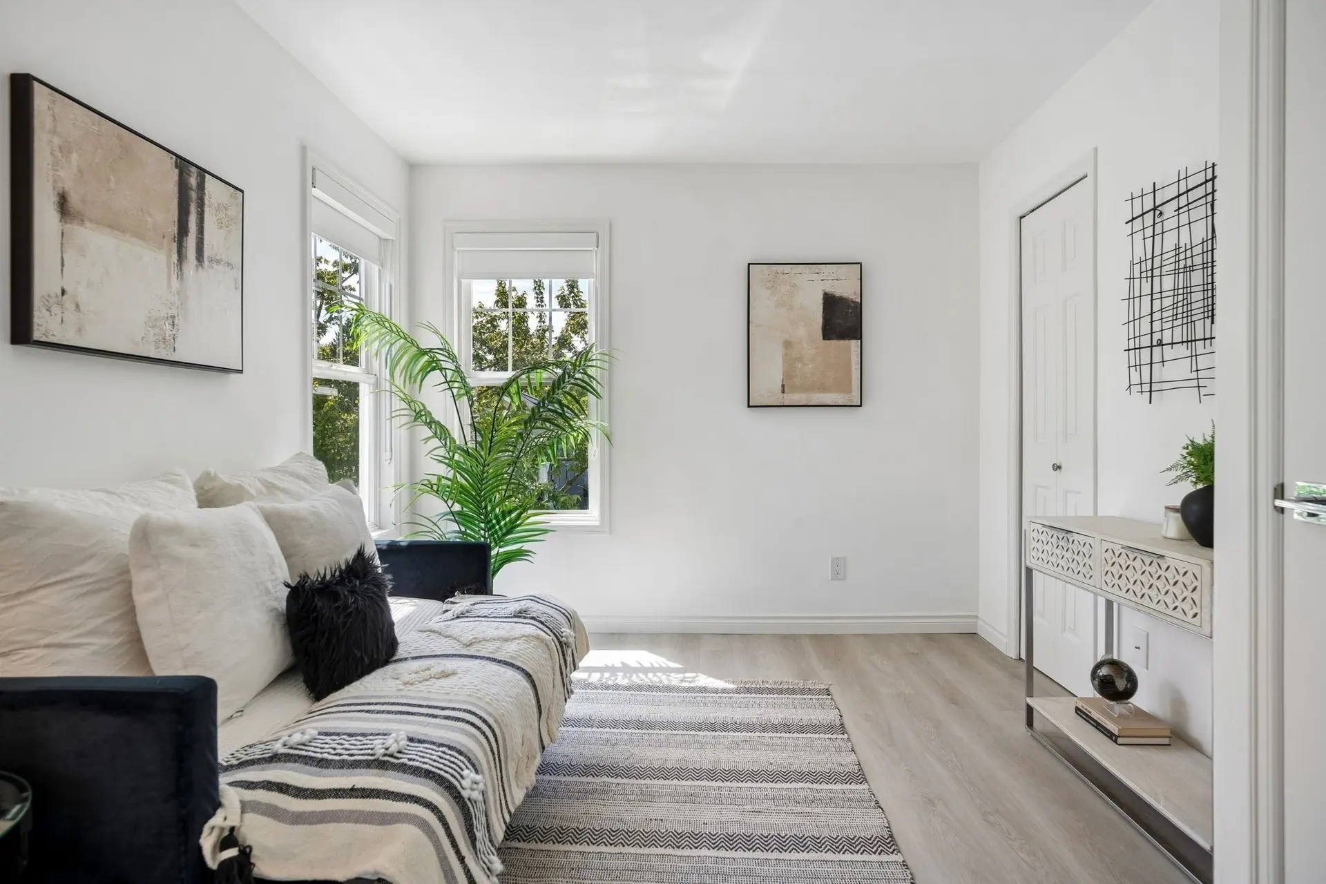 #305 962 W 16th Avenue - Image 11