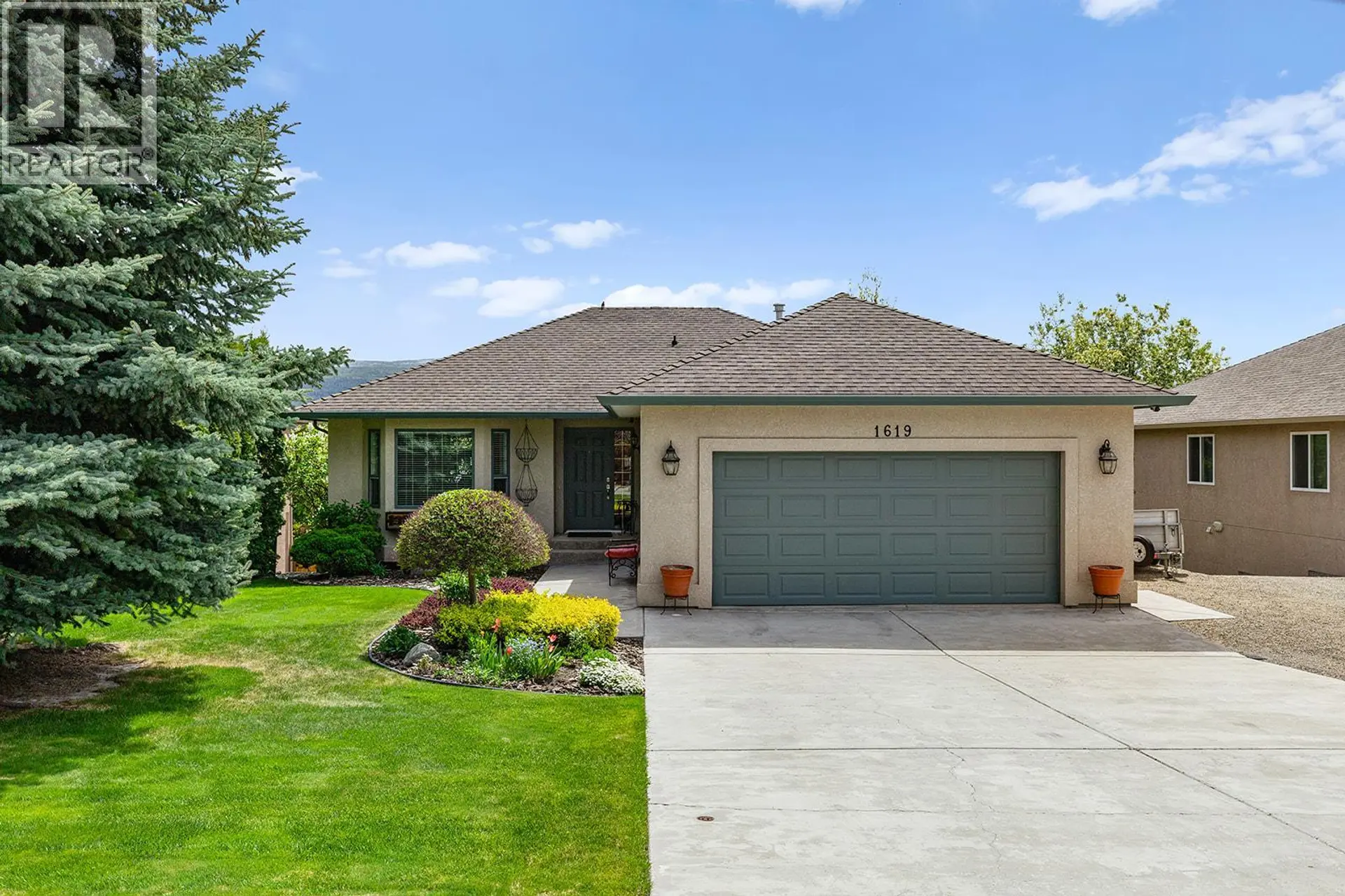 Property at 1619 Wilmot Court, Kelowna, BC