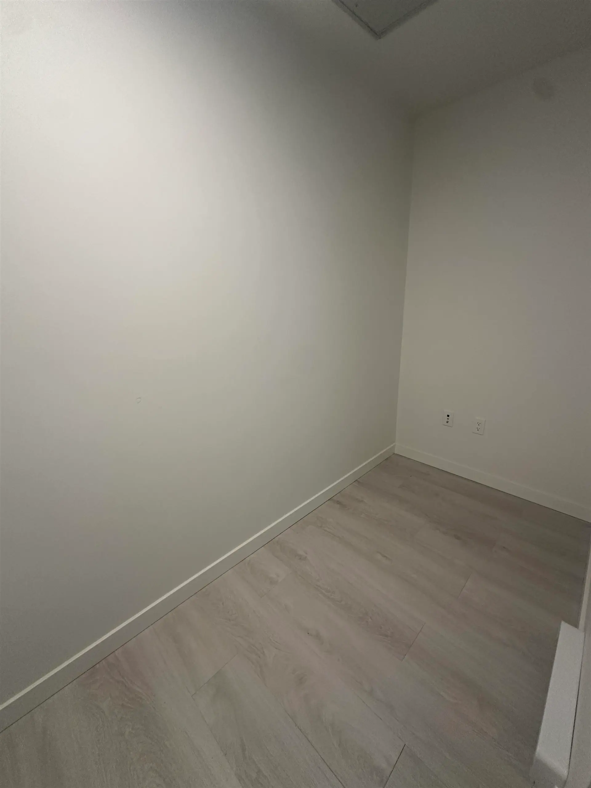 #W111 13838 108 Avenue - Image 12