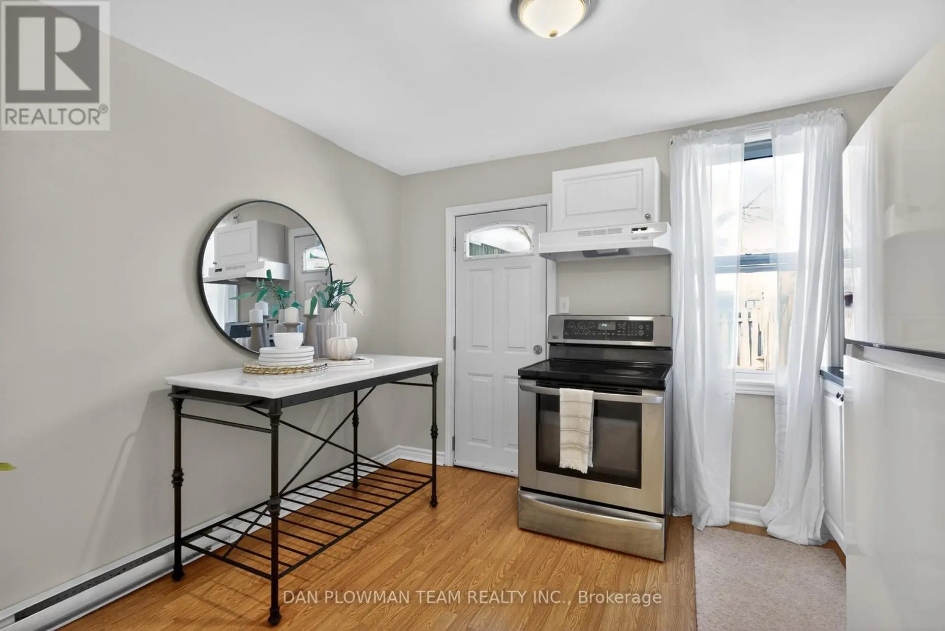 114 OLIVE AVENUE - Image 6