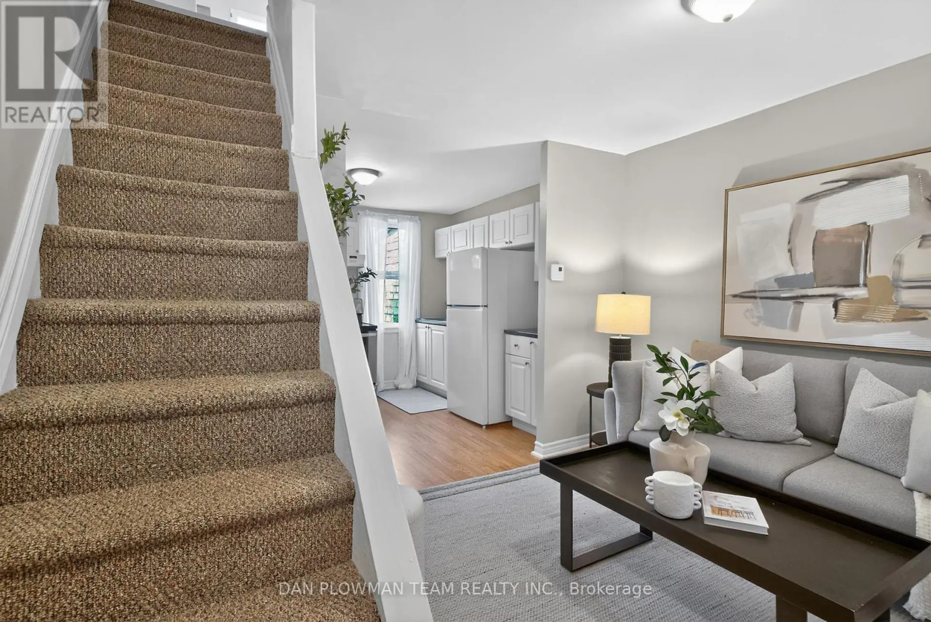 114 OLIVE AVENUE - Image 7