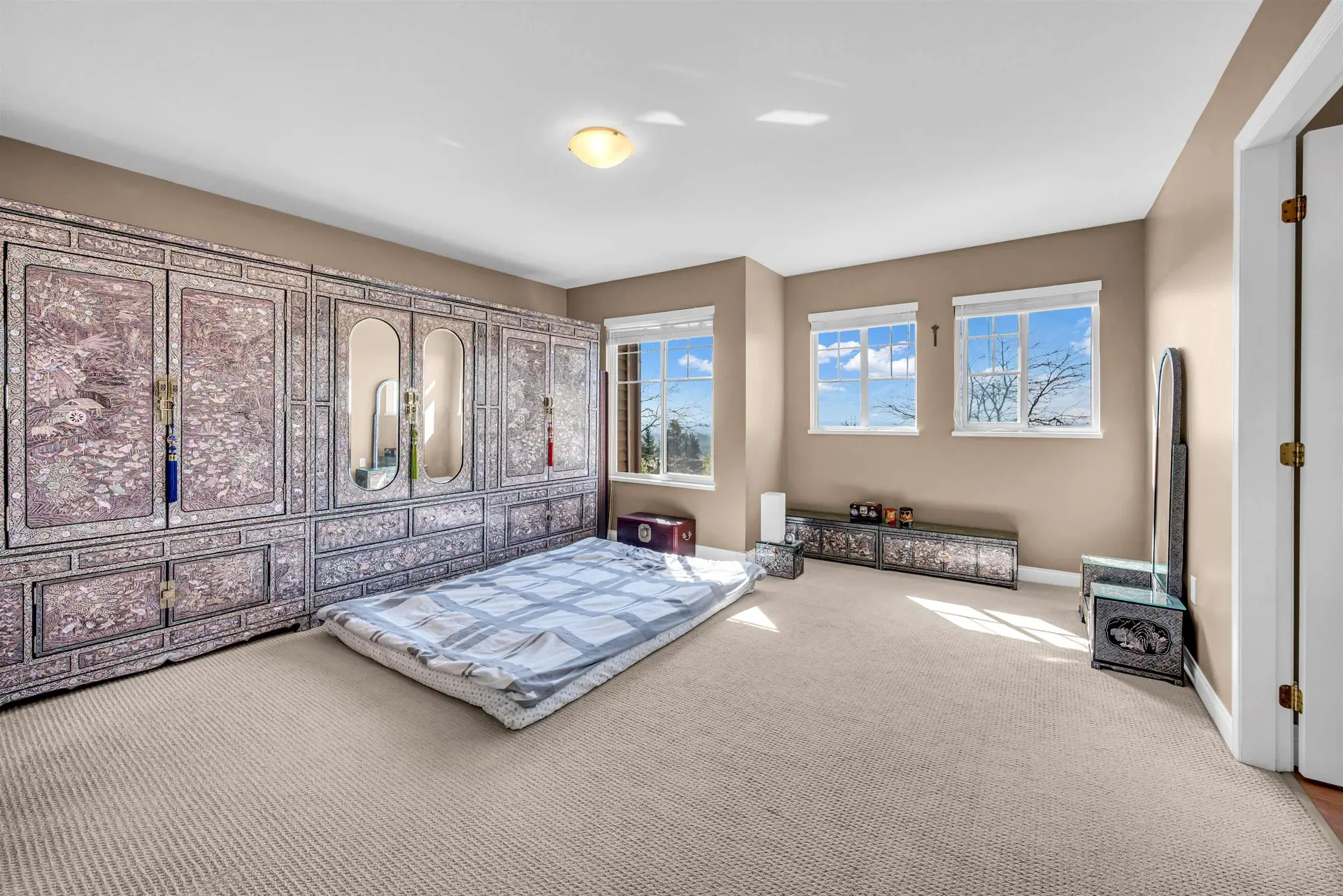 #142 2979 Panorama Drive - Image 9