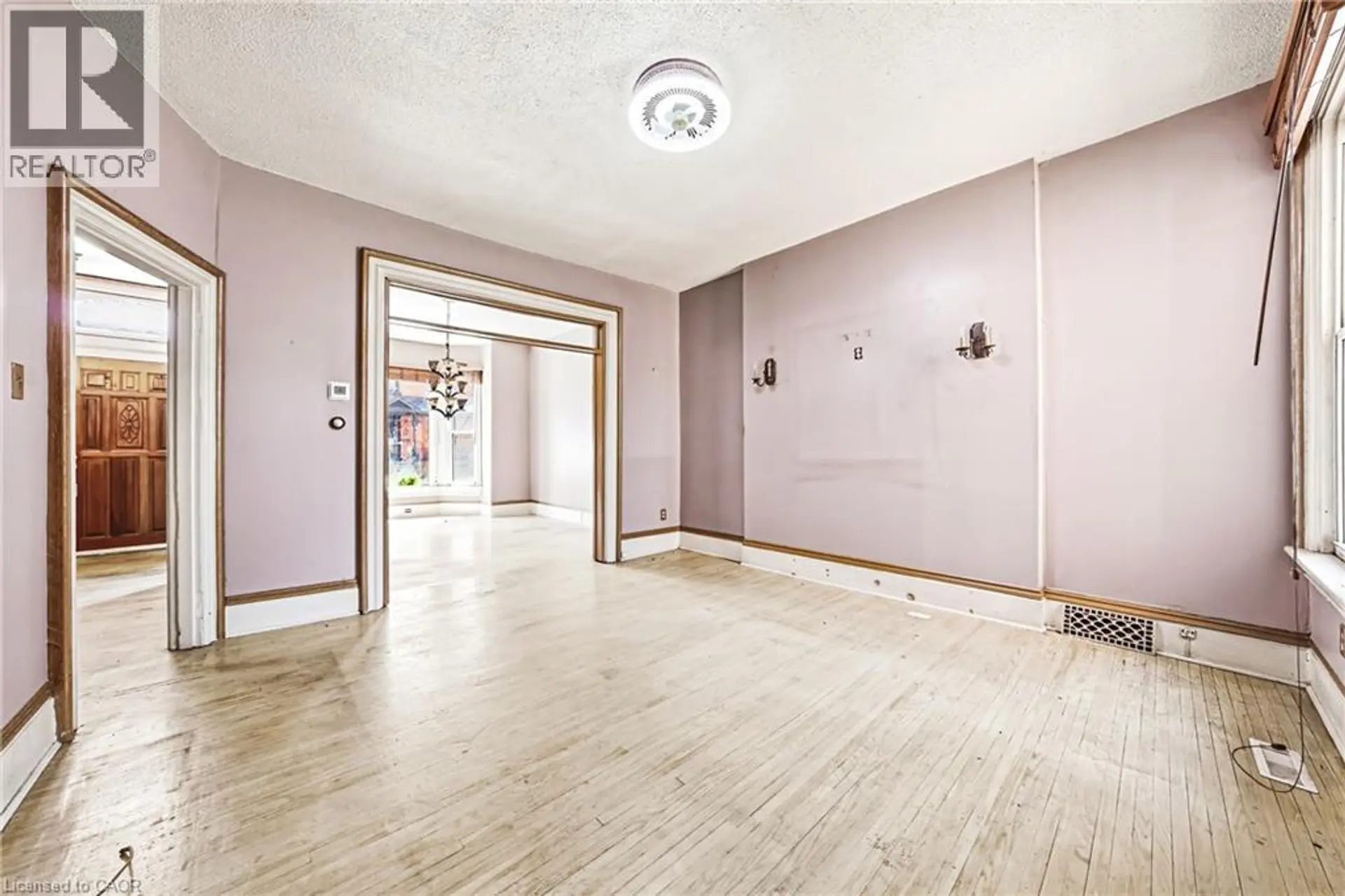 116 CATHARINE Street S - Image 3
