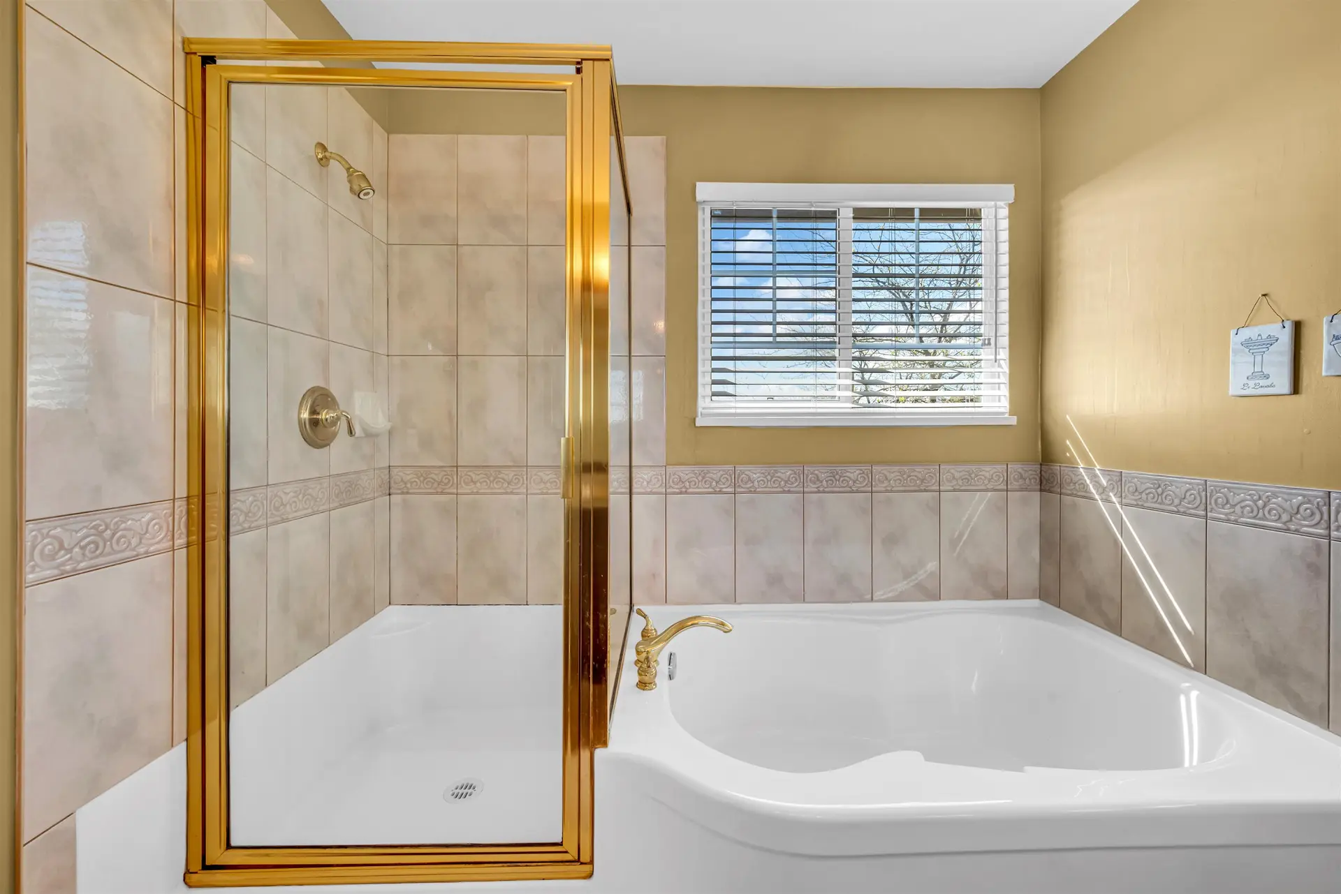 #142 2979 Panorama Drive - Image 15