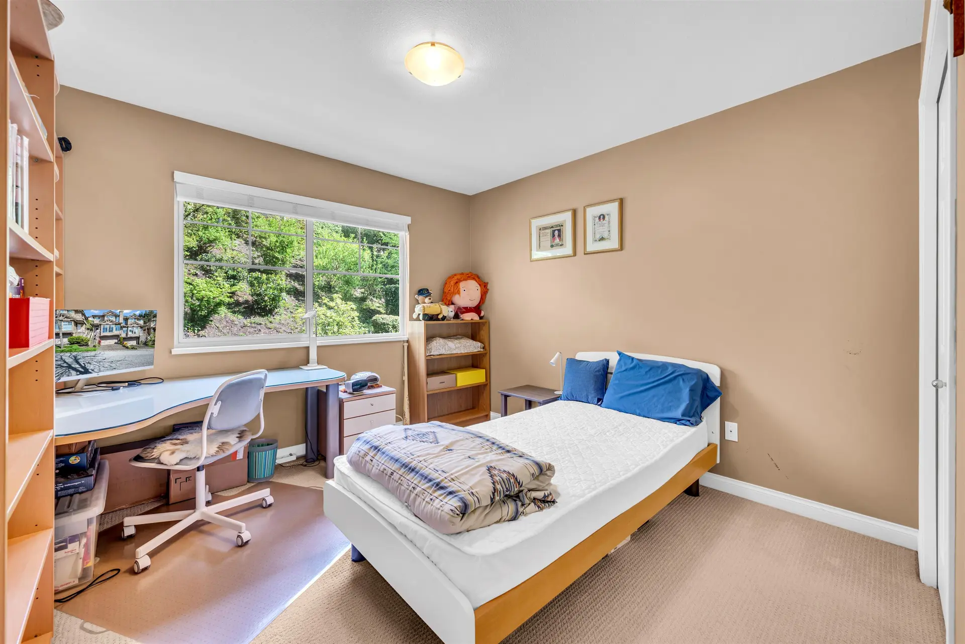 #142 2979 Panorama Drive - Image 11