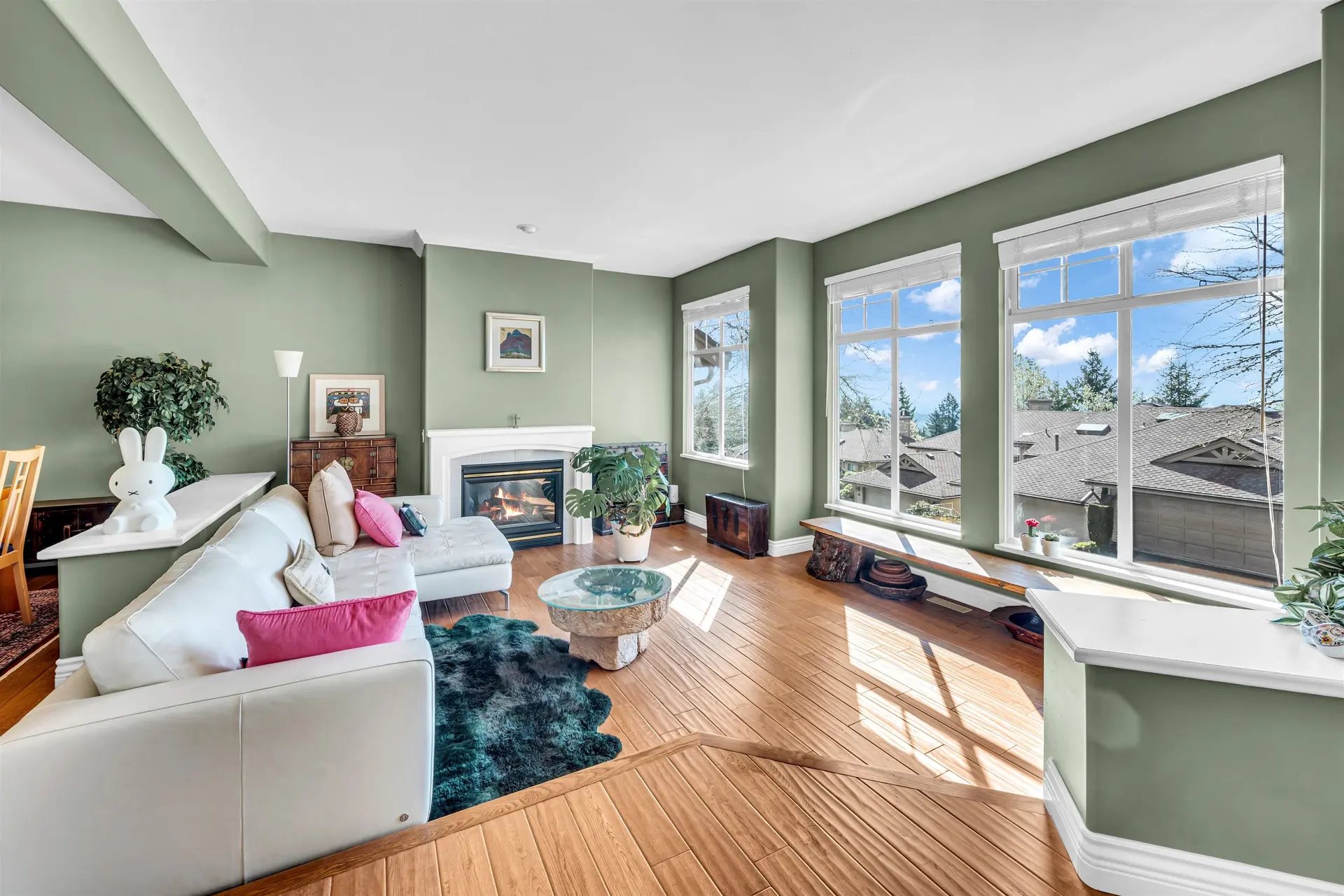 #142 2979 Panorama Drive - Image 4