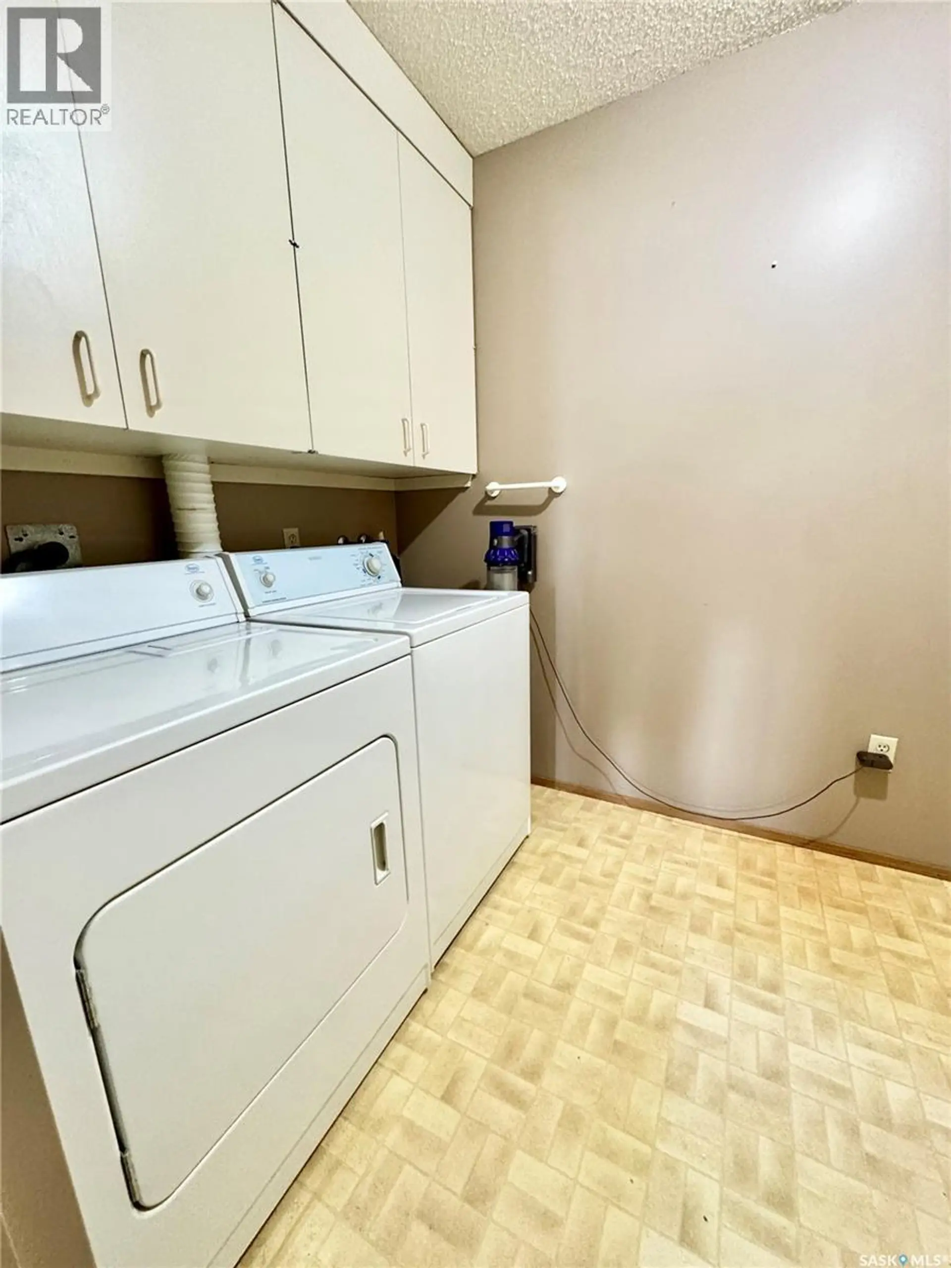 #205 66 19th STREET W - Image 14