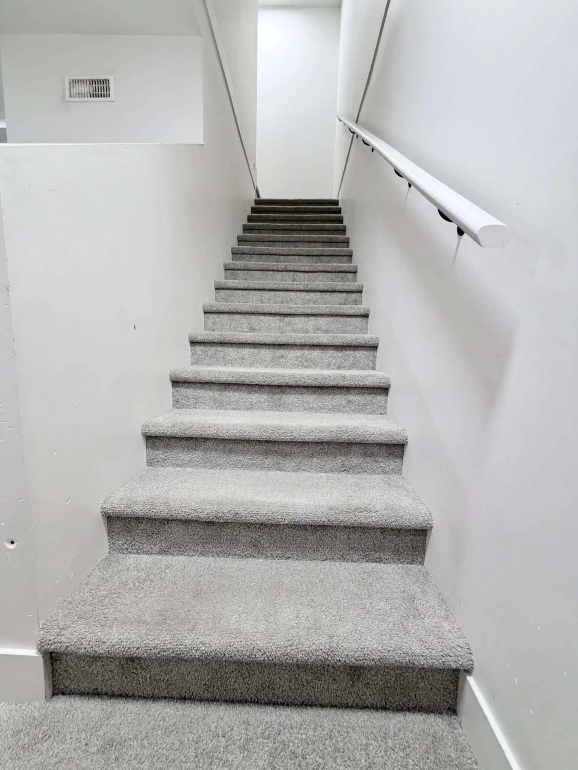 #12 27640 Lantern Avenue - Image 6