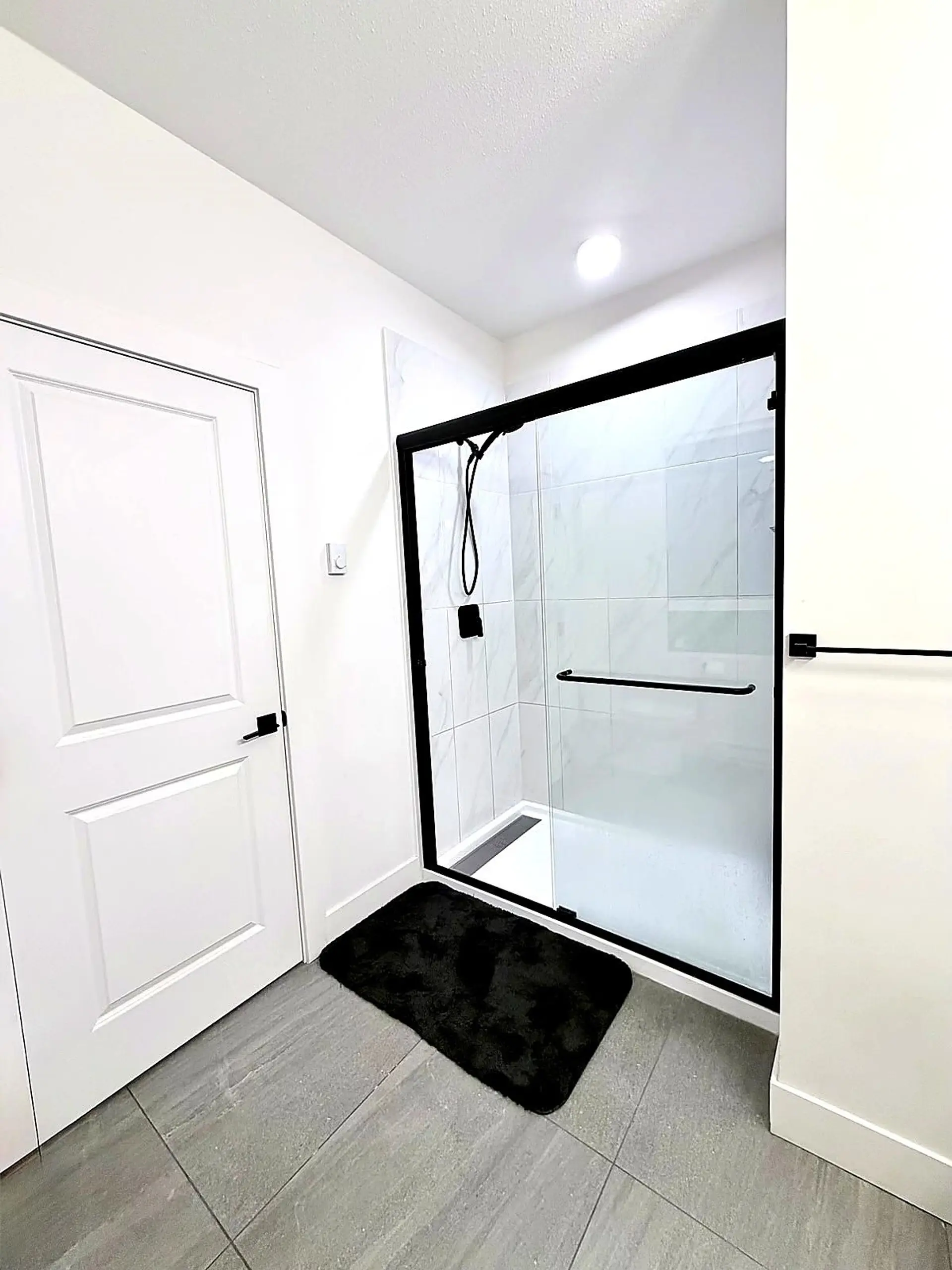 #12 27640 Lantern Avenue - Image 12